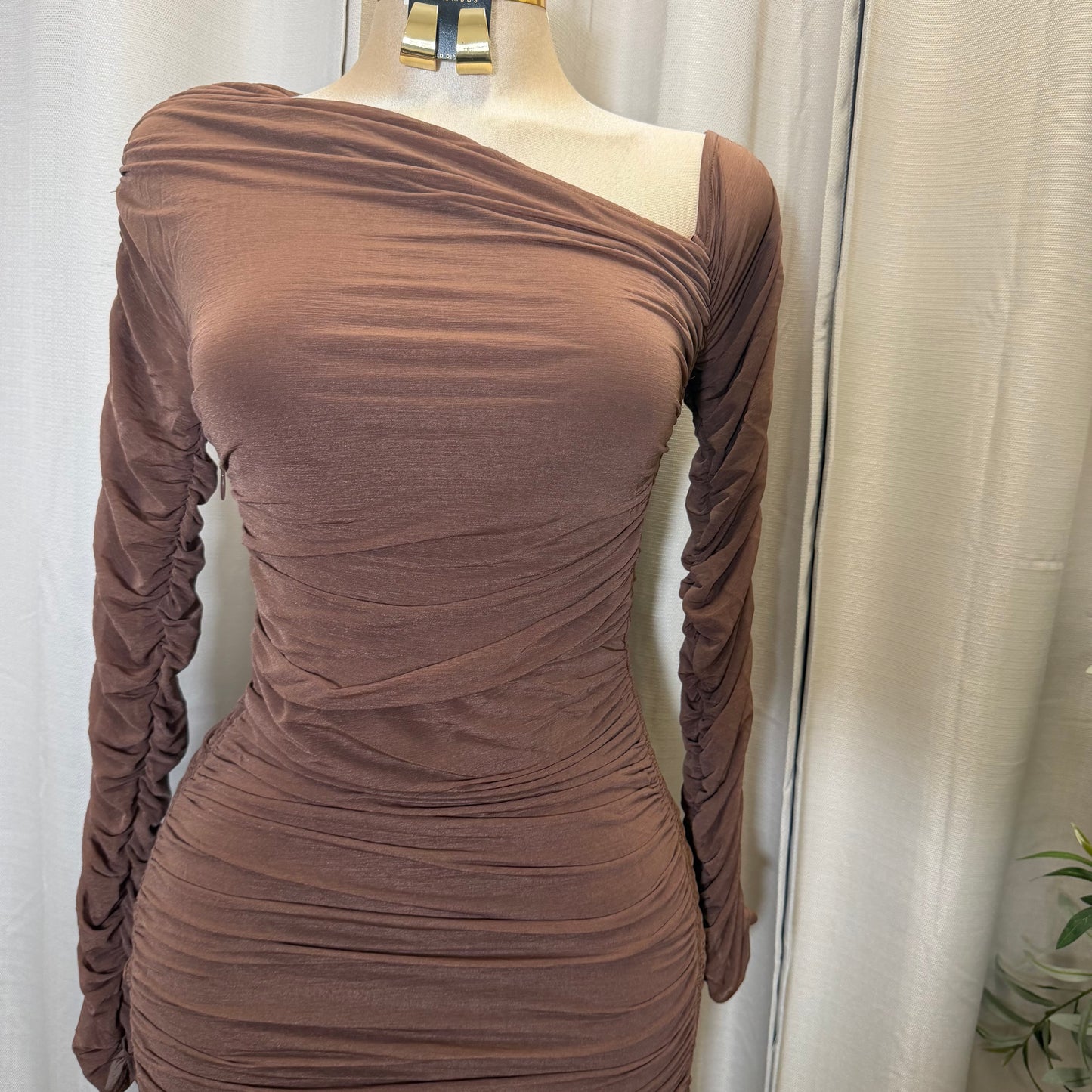 LONG SLEEVES ASSYMETRICAL HEM MAXI DRESS-Brown