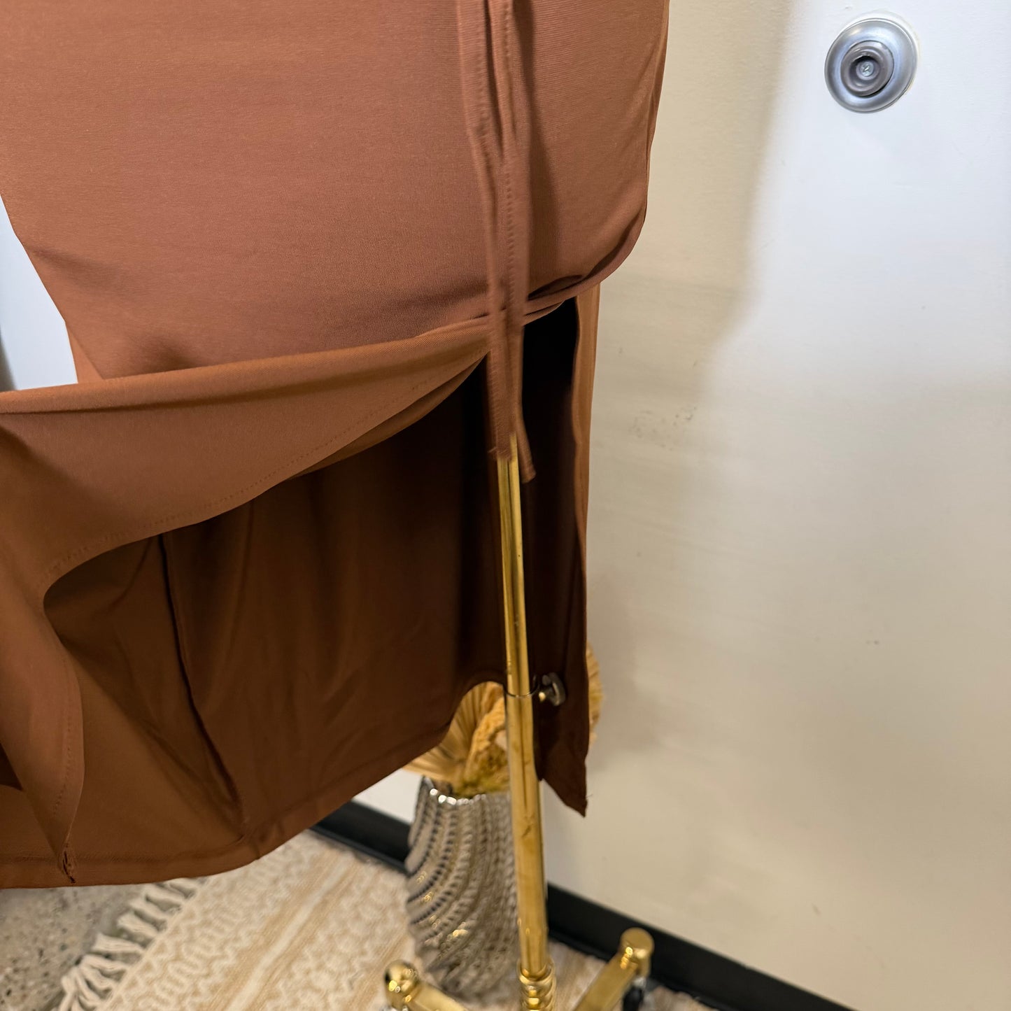 Keyhole Halter Top W/ Midi Skirt Set-brown