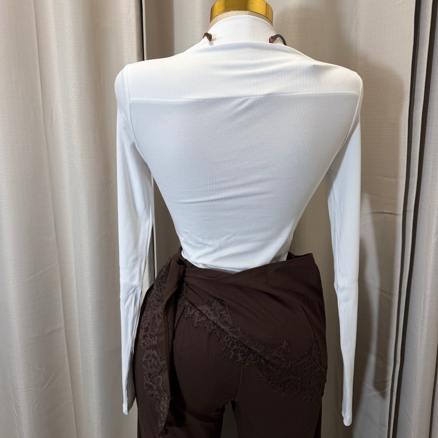 Long sleeve square neck Top-white