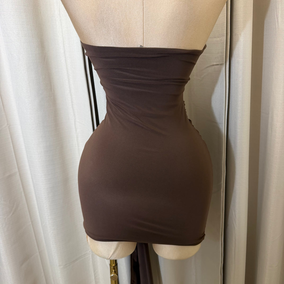 STRAPLESS WAIST WRAP MINI DRESS-Brown
