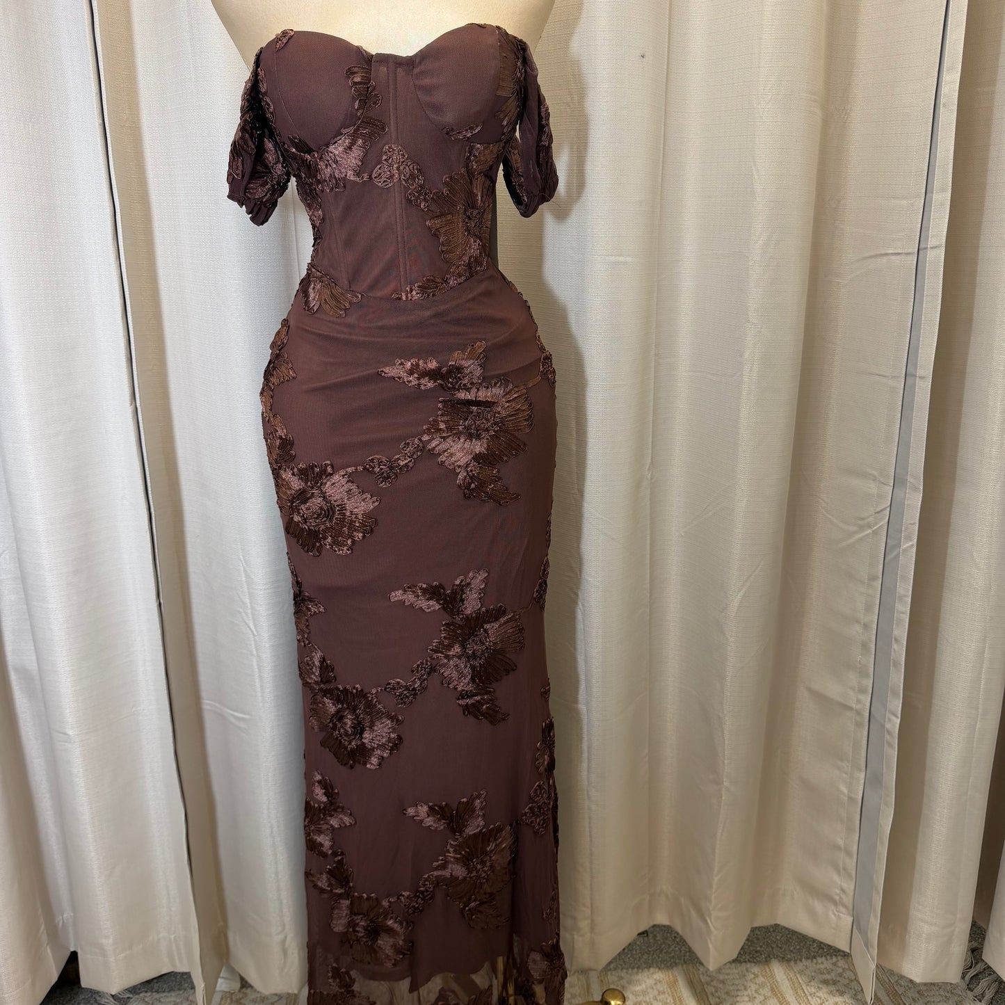 Elegant Floral Appliqué Off shoulder mermaid Maxi Dress-Brown