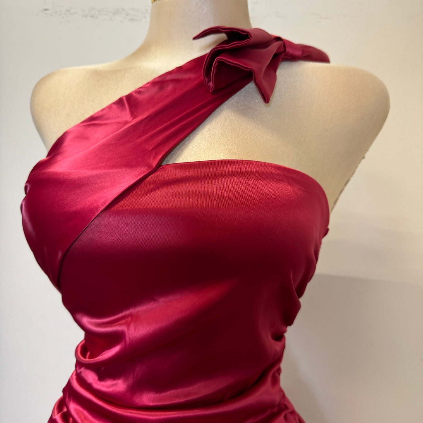 Labella Satin Dress-Red