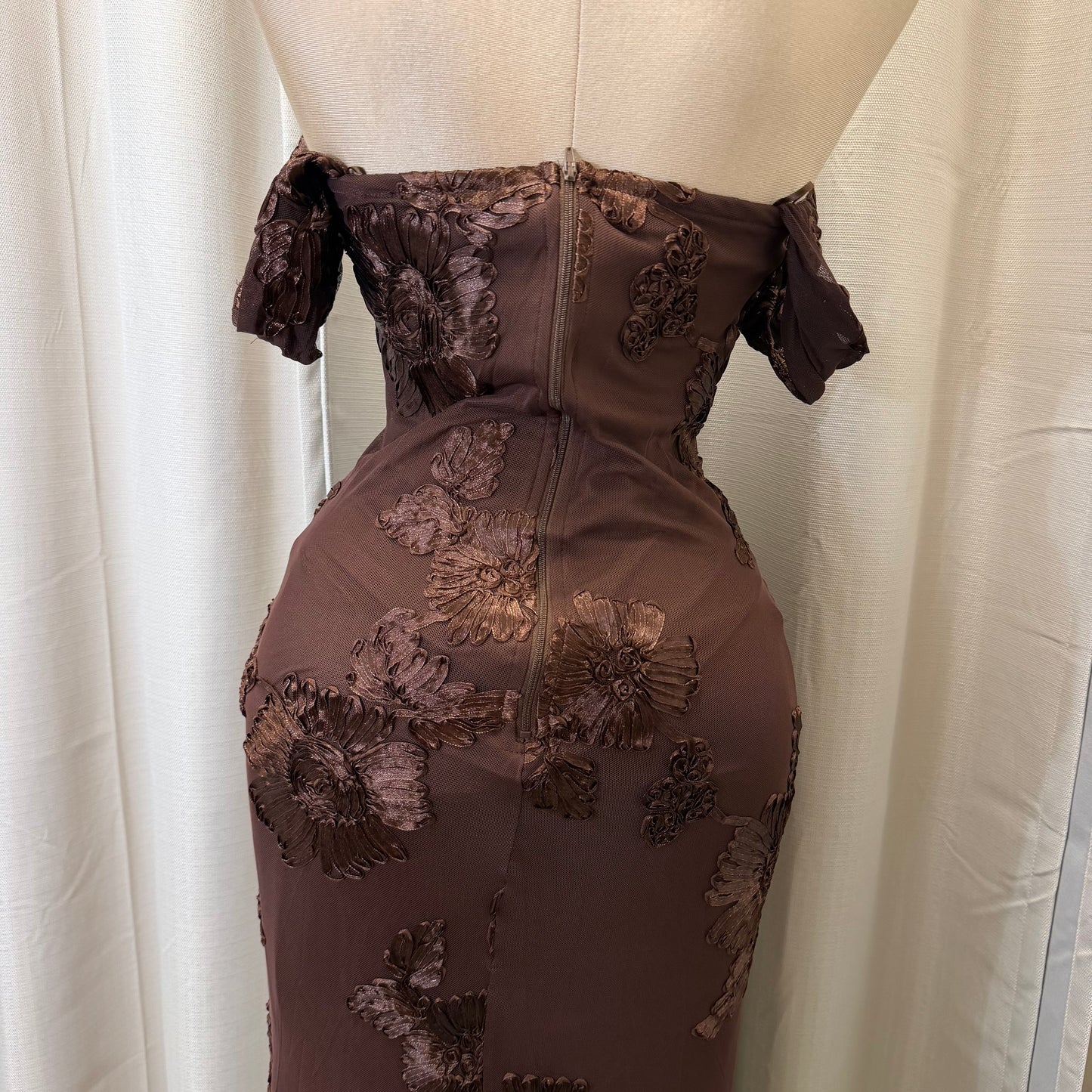 Elegant Floral Appliqué Off shoulder mermaid Maxi Dress-Brown
