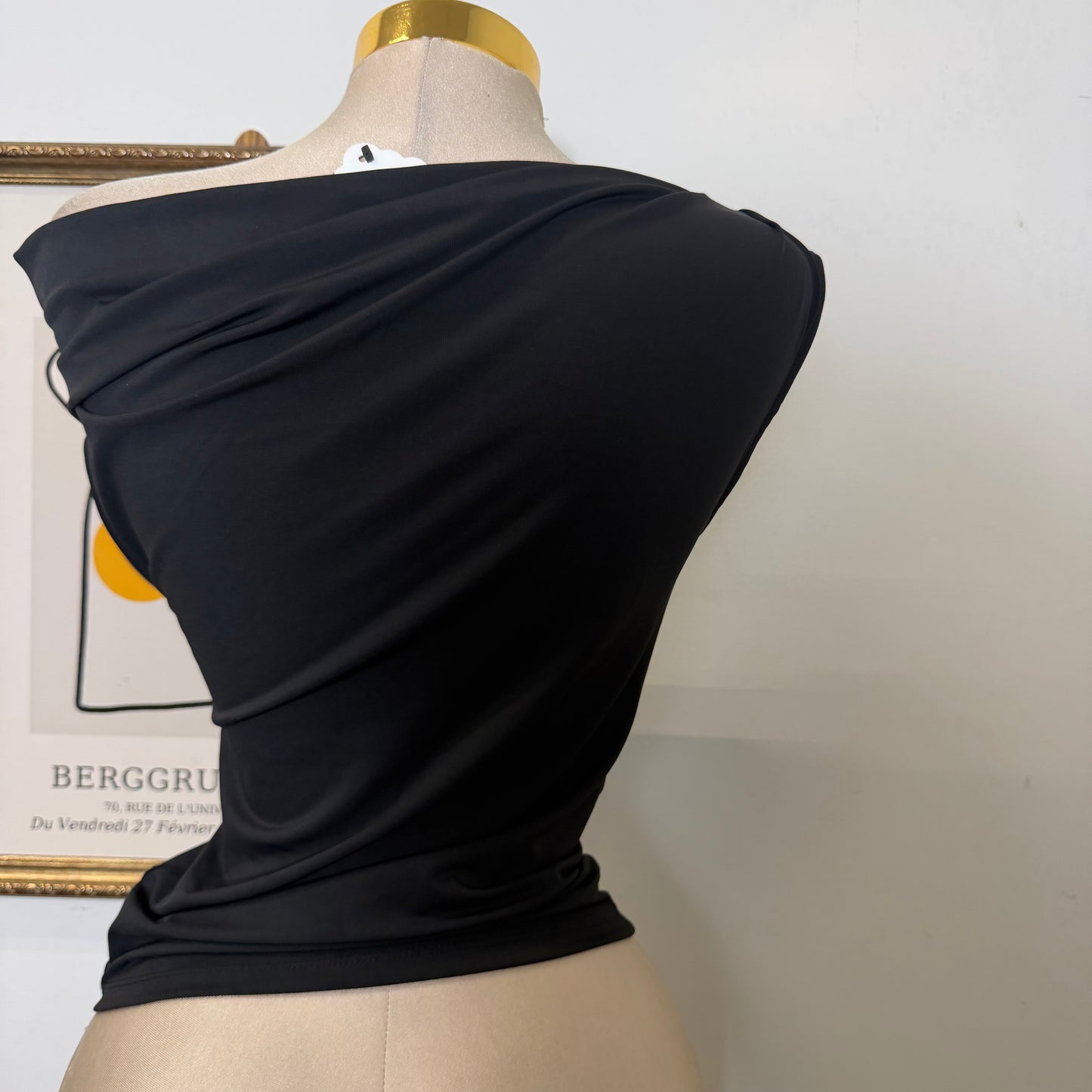 One shoulder Draped Top-Black