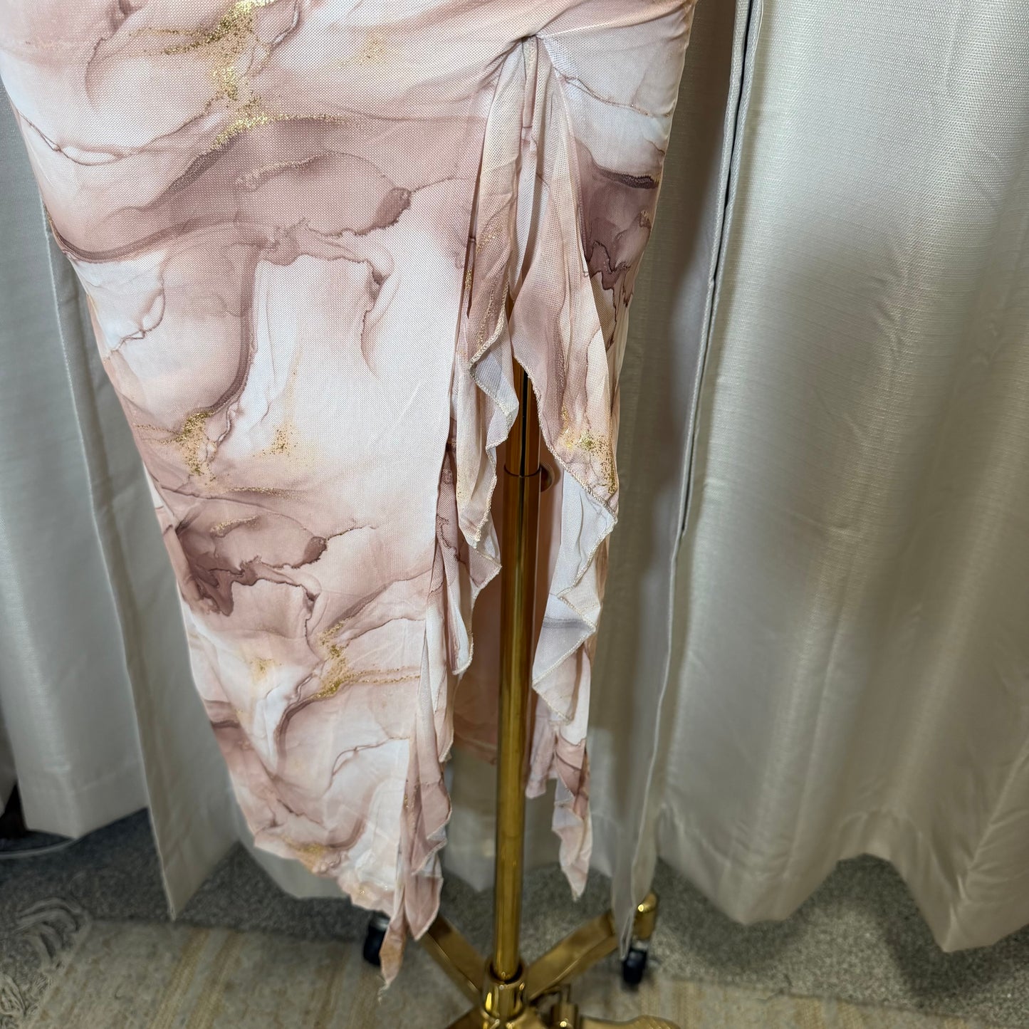 SLEEVELESS COWL DRESS-Brown