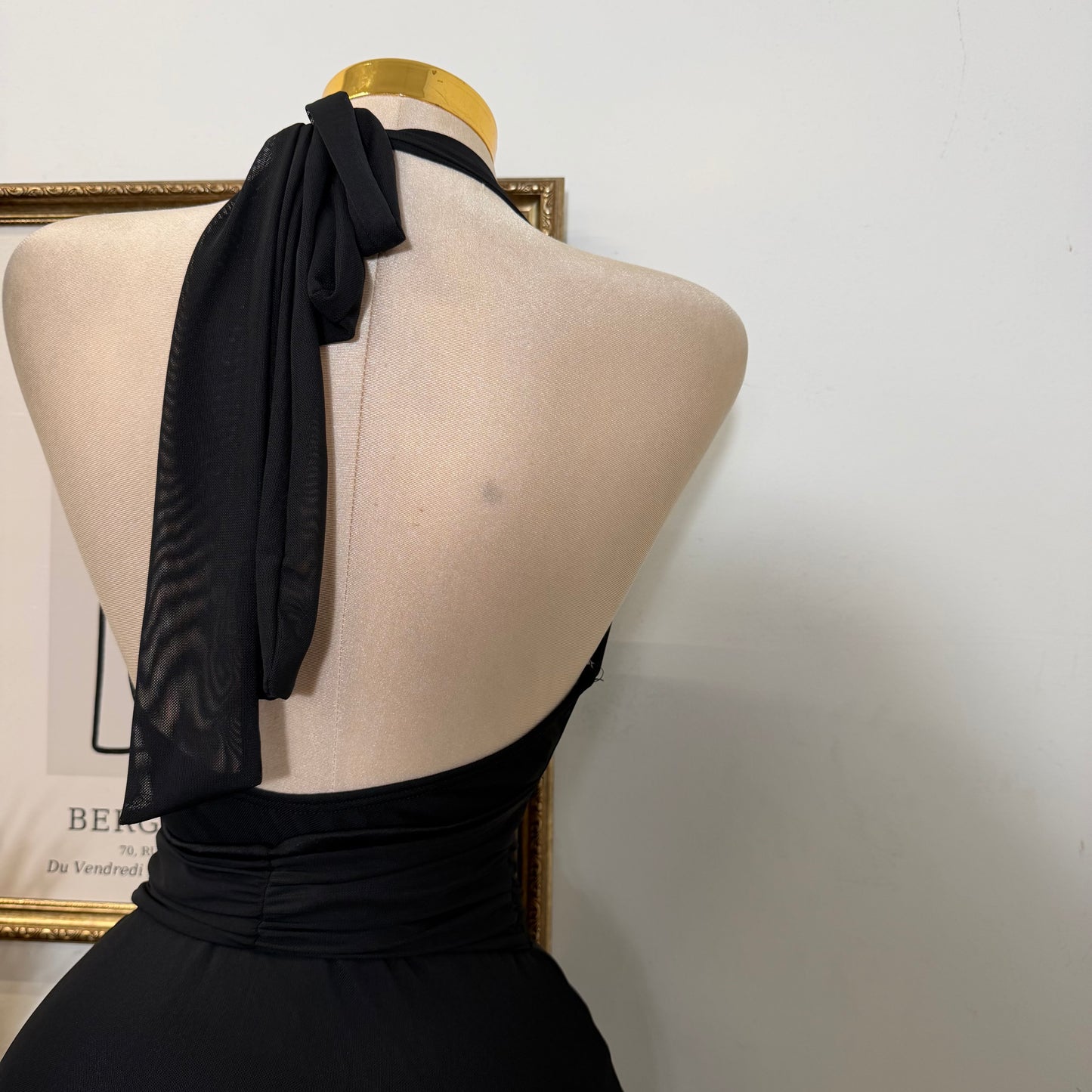 Halter self tie front ruffle midi dress-Black