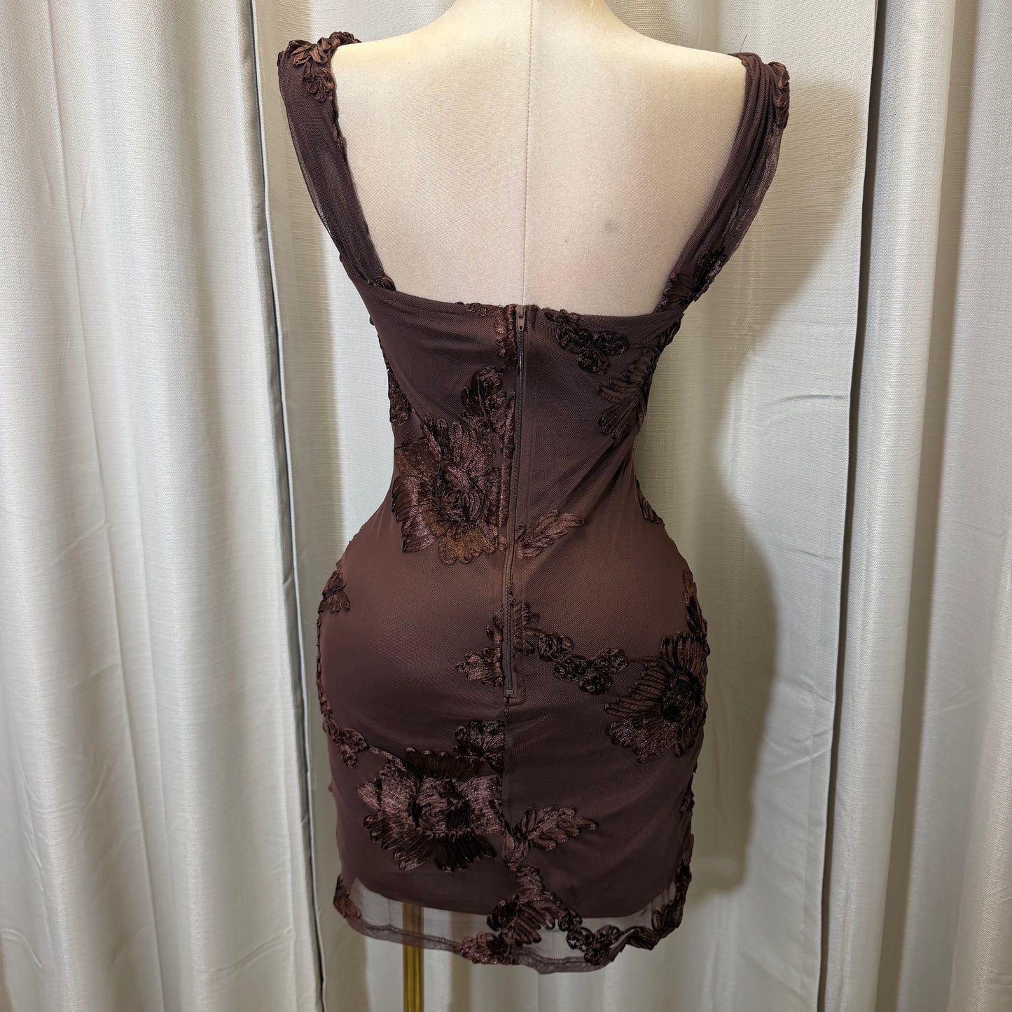 Romantic Off-Shoulder Floral Mesh Dress-Brown