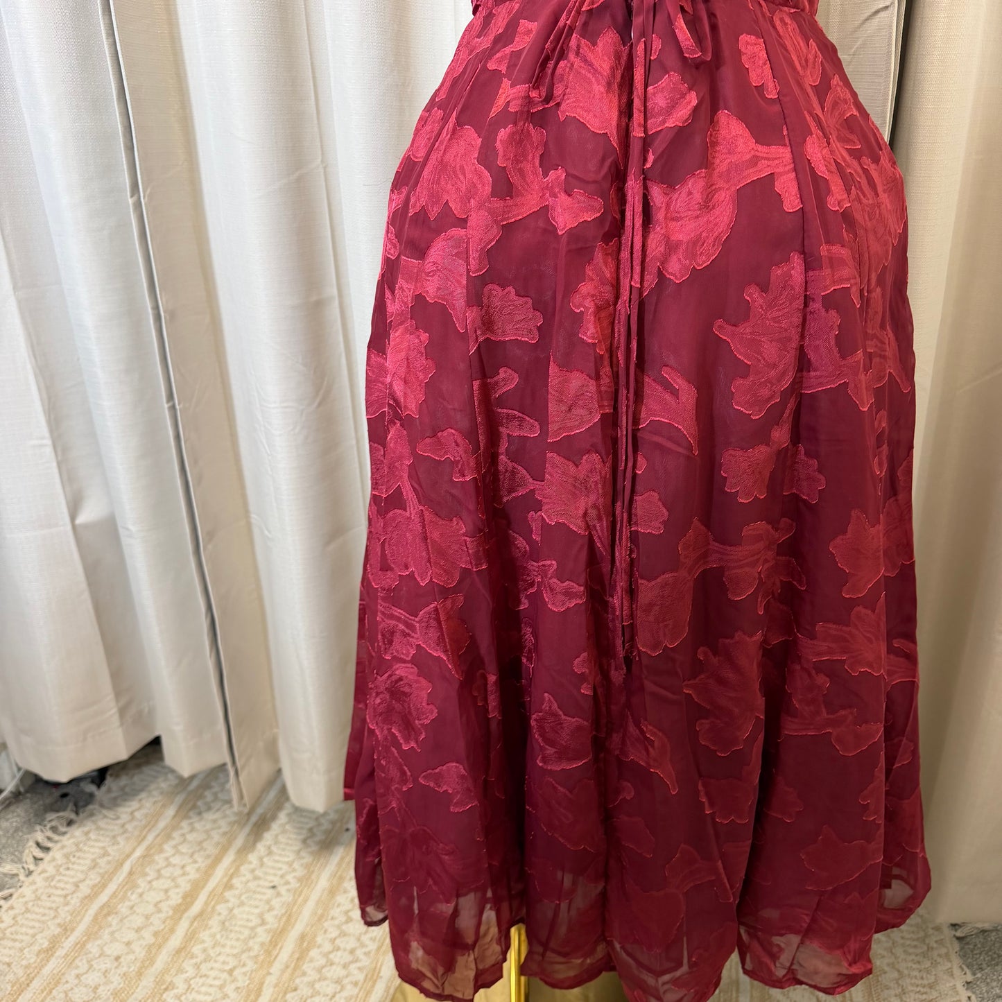 PL- Mia Floral Jacquard Fit And Midi Dress with pockets -Burgundy