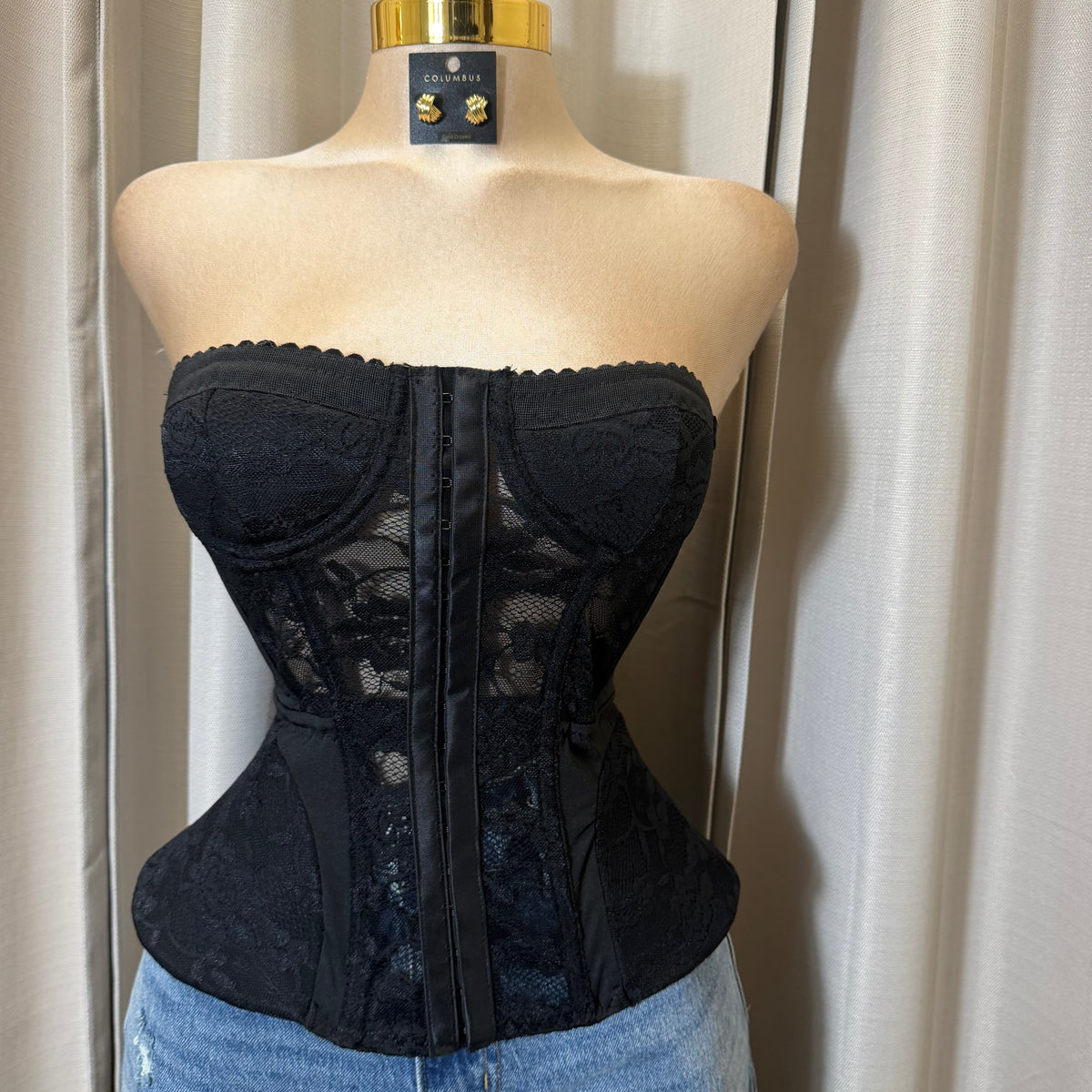 Lace strapless lace up corset-Black