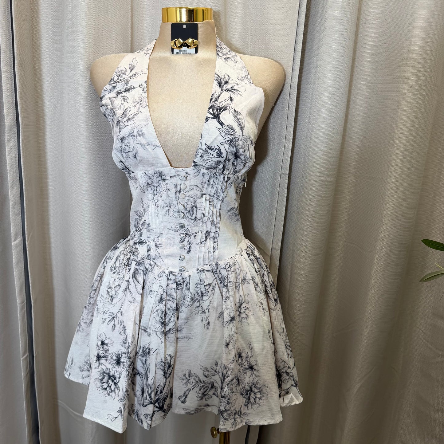 Floral Halter Neckline Open Back Smocking Fit-White/Black