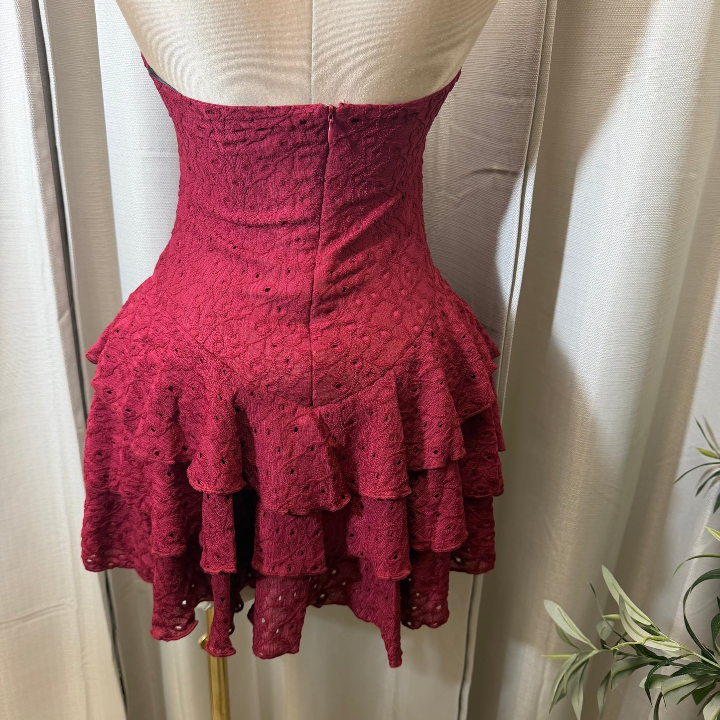 Eyelet halter neck Tiered Ruffle Mini Dress-Burgundy