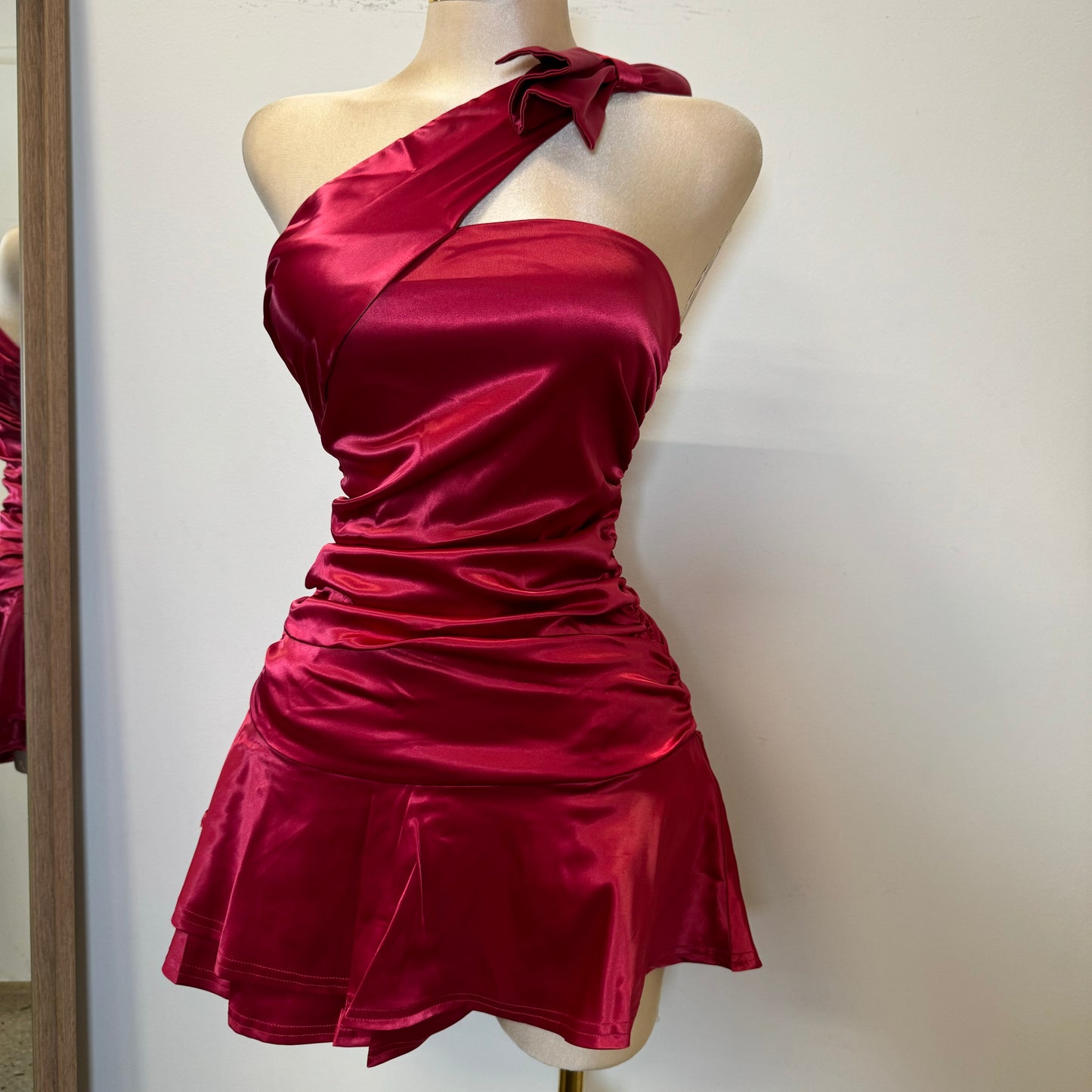 Labella Satin Dress-Red