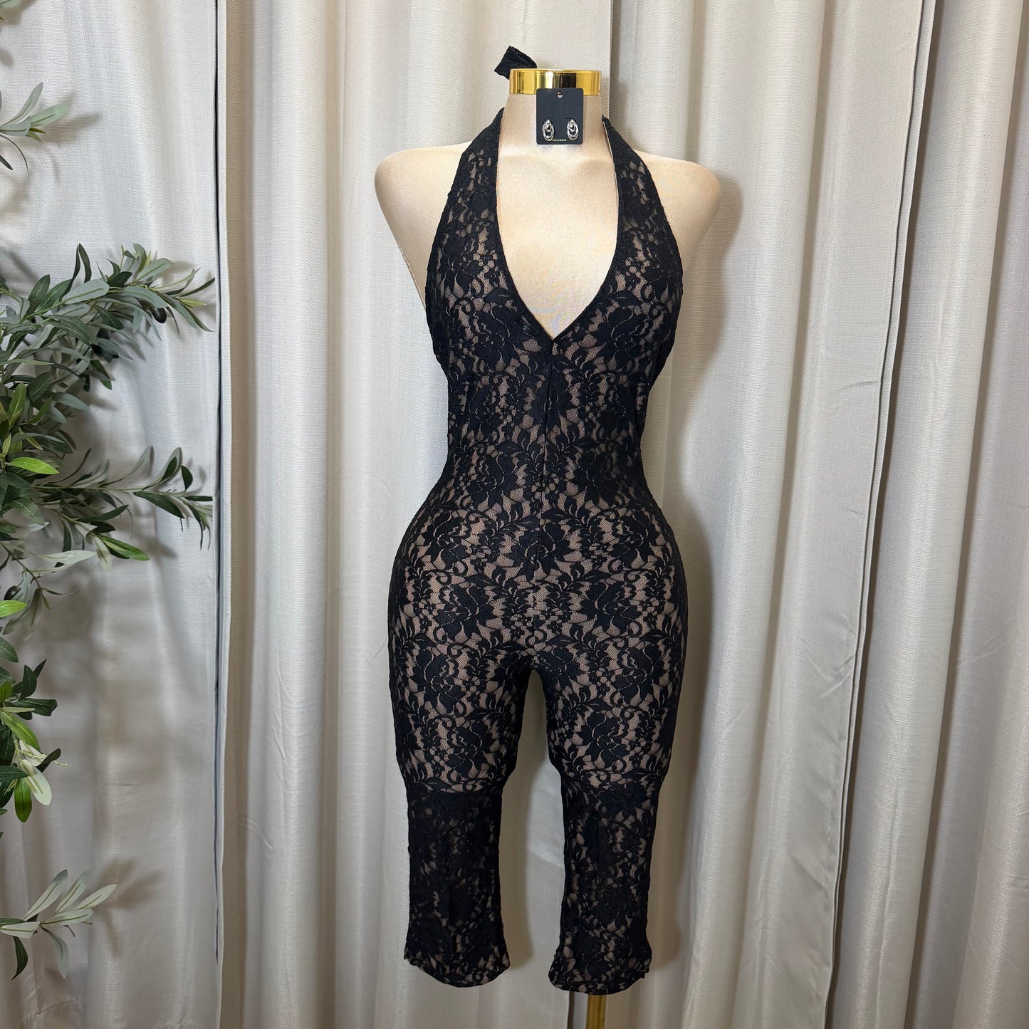 Floral Lace Halter Capri Jumpsuit-Black