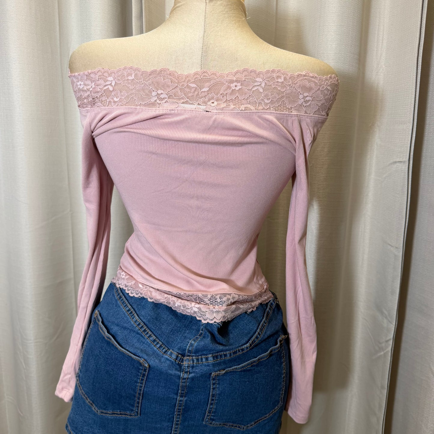 Long sleeve Lace Top-pink