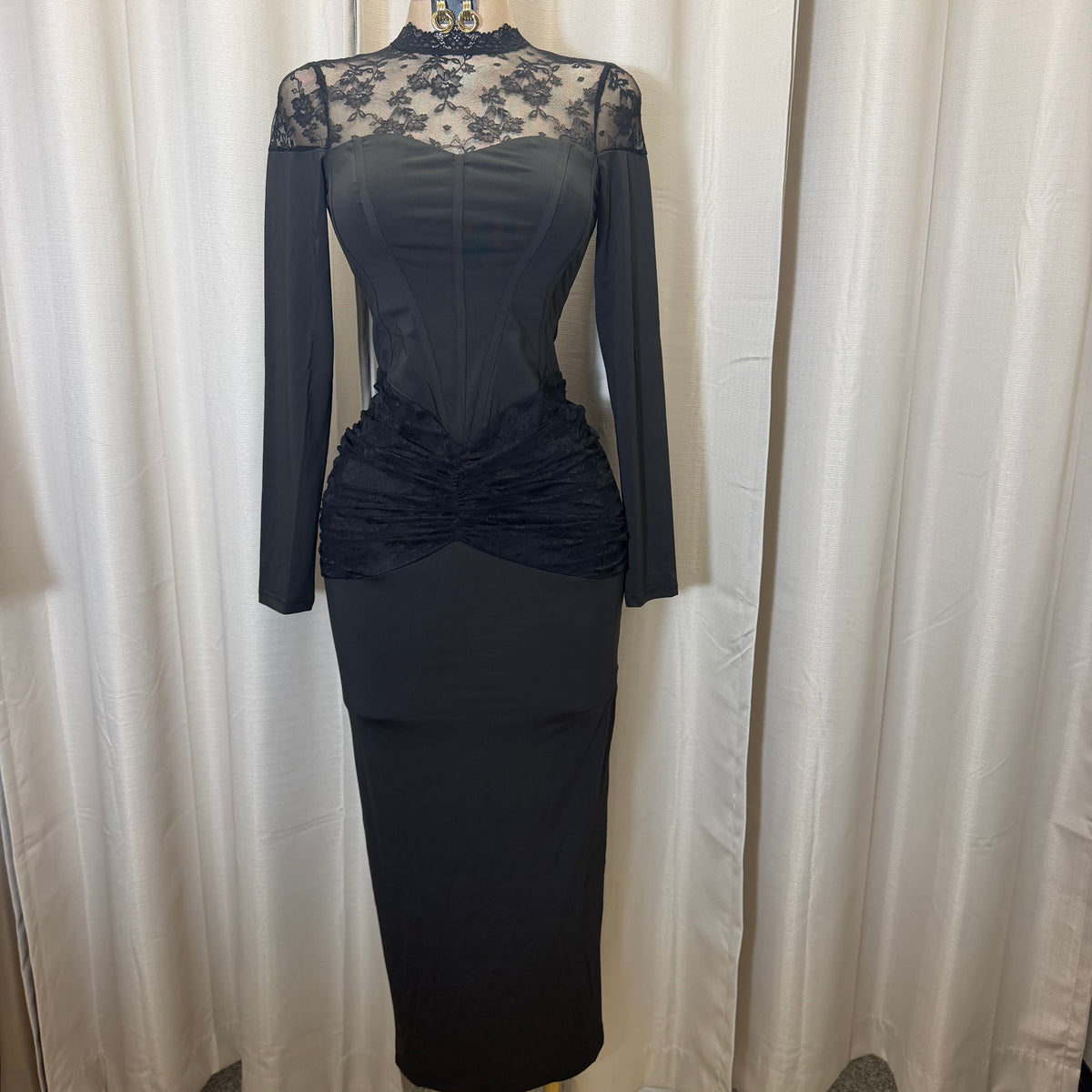Lace Detail Long sleeve Corset Maxi Dress-Black