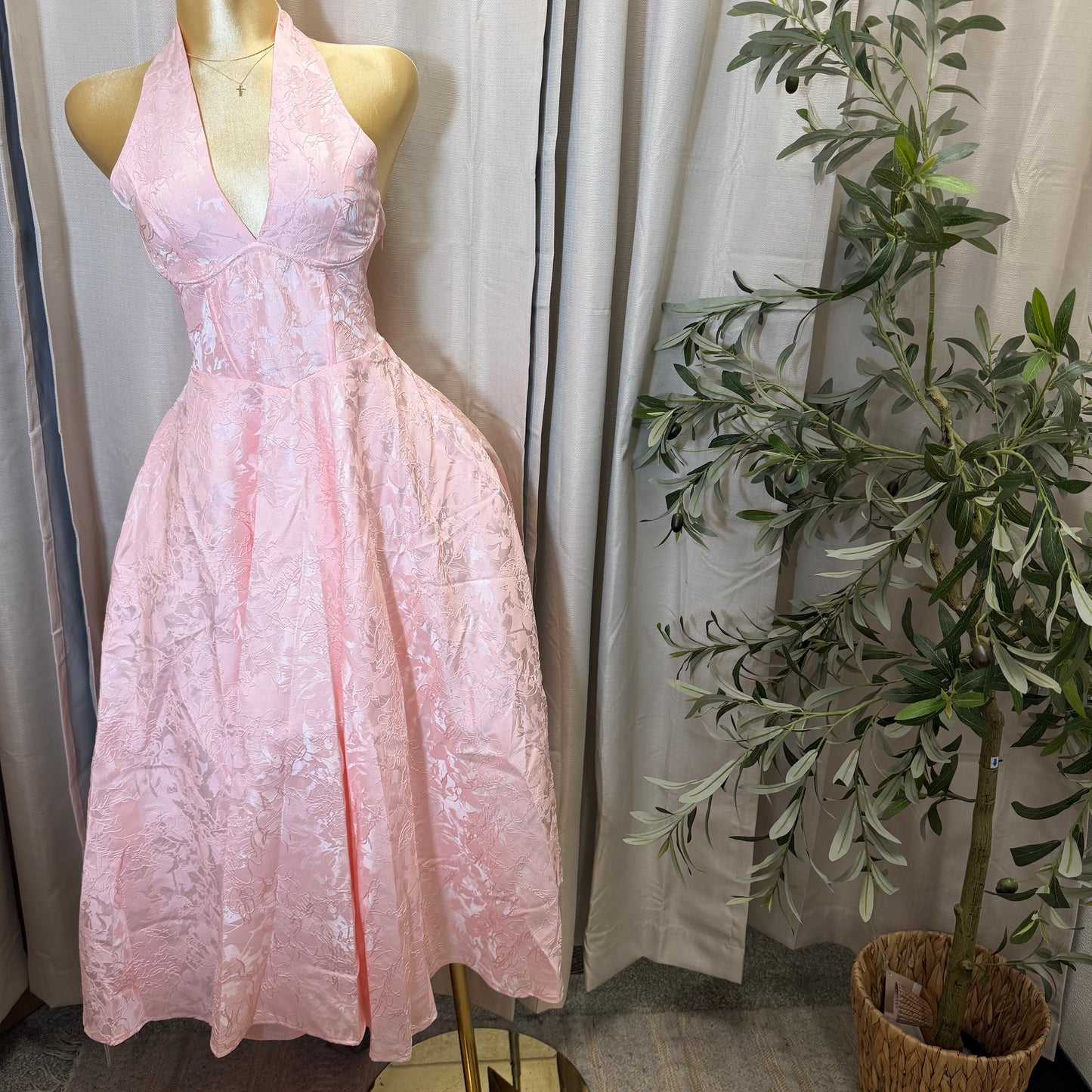 Halter neck Midi Dress-Baby Pink