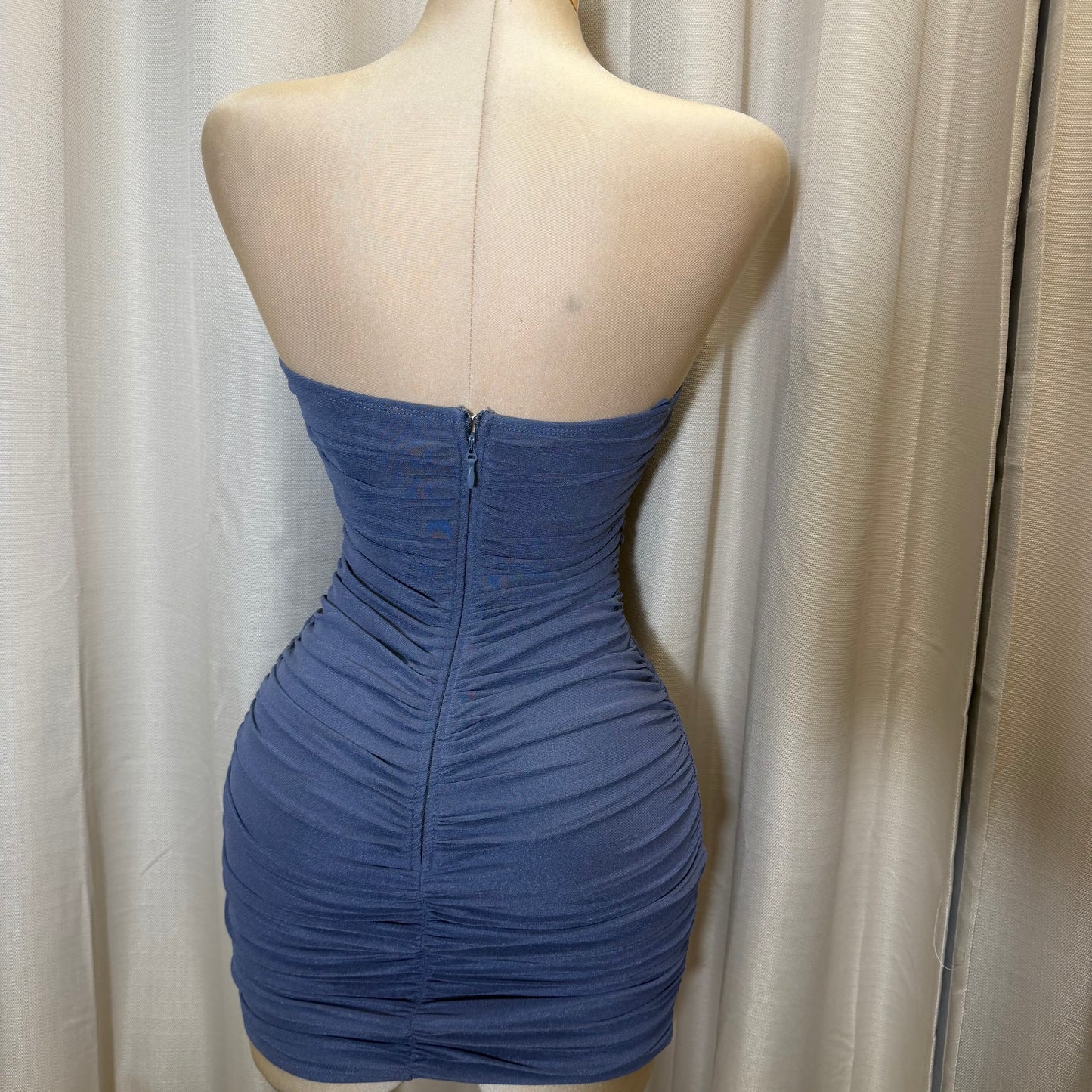 STRAPLESS RUCHED MESH MINI DRESS-peri Blue
