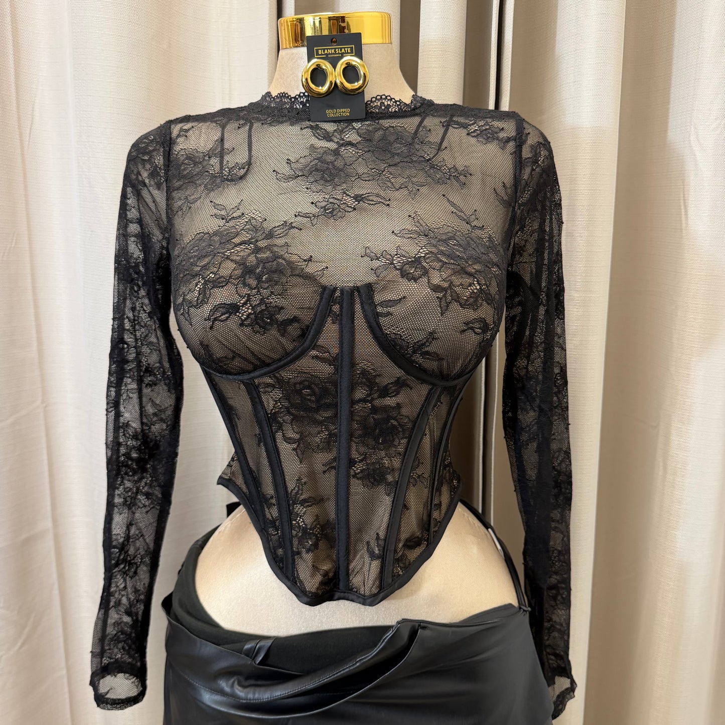 Lace with scallop trim boning corset Top-black