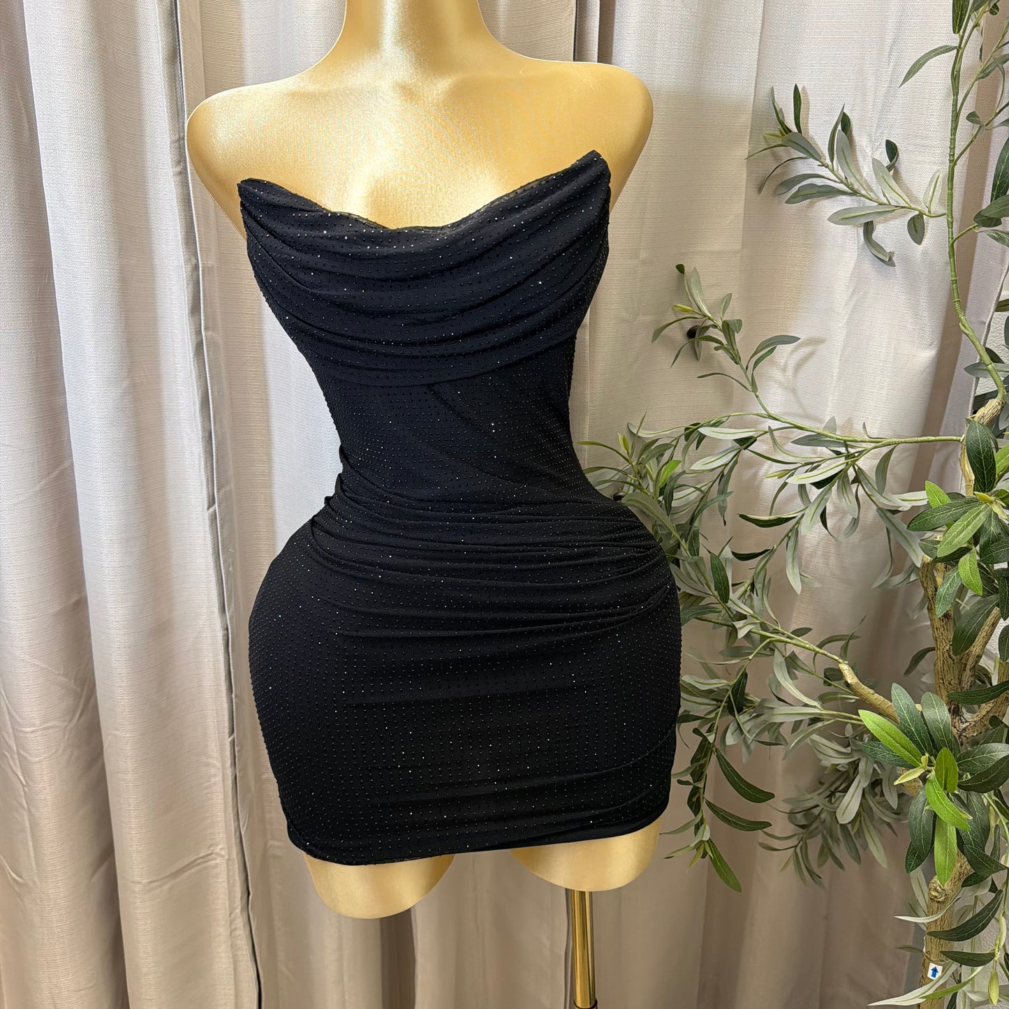 PERFORATED RUCHED STRAPLESS MINI DRESS-Black