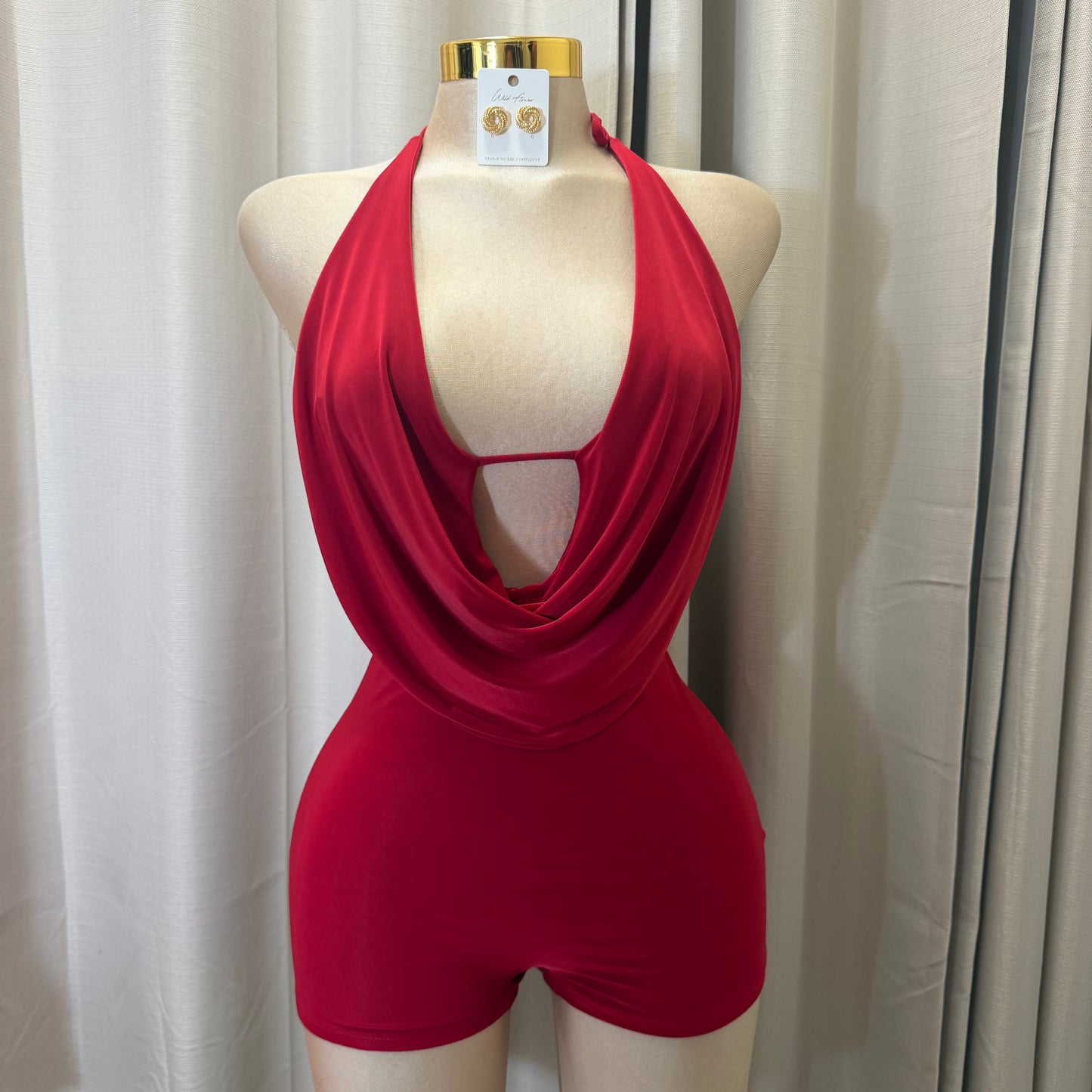 Sleeveless halter cowl Neck Romper-Red