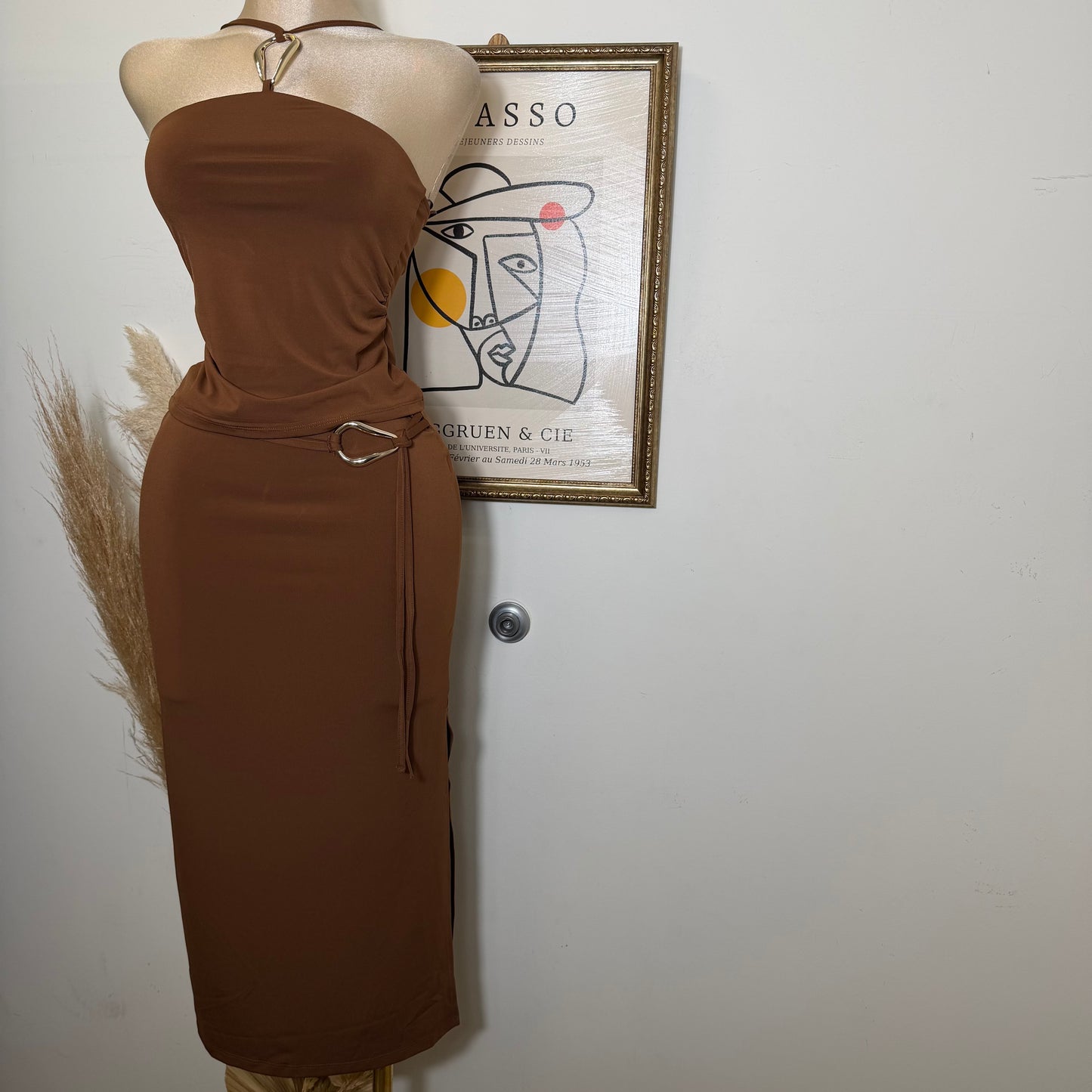 Keyhole Halter Top W/ Midi Skirt Set-brown