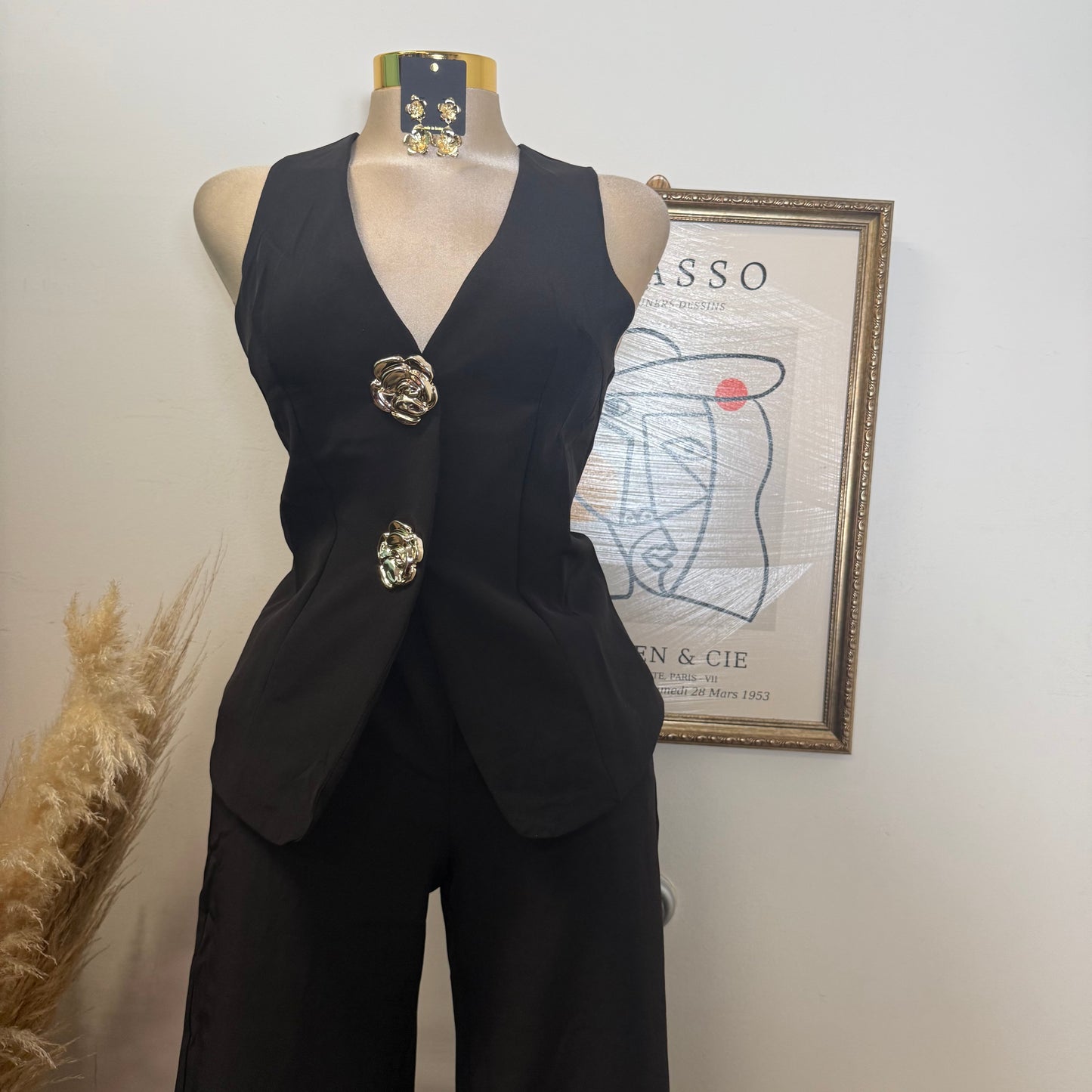 V Neck Top And Casual Pant Set-Black