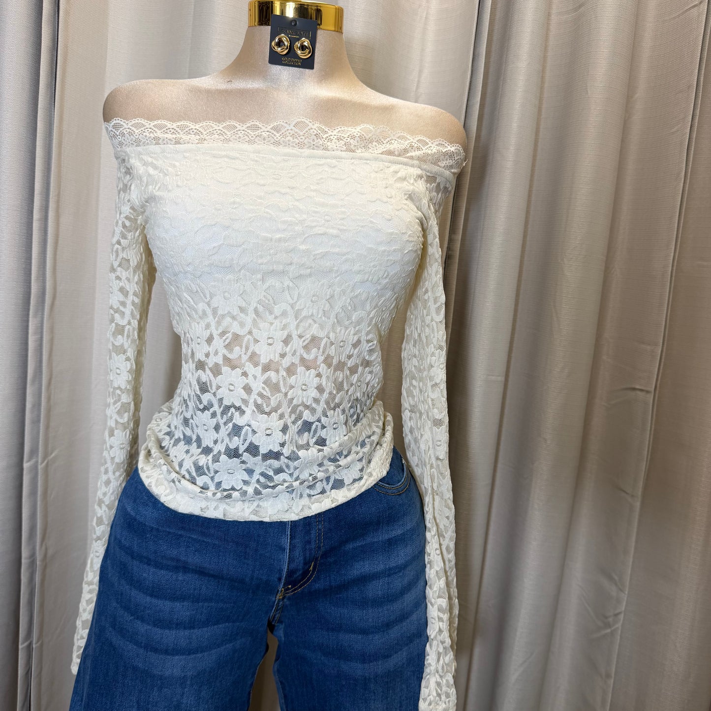 Off Shoulder lace Detail Top-Cream