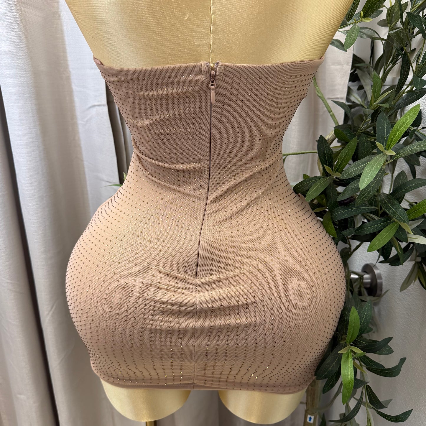 PERFORATED RUCHED STRAPLESS MINI DRESS-Nude