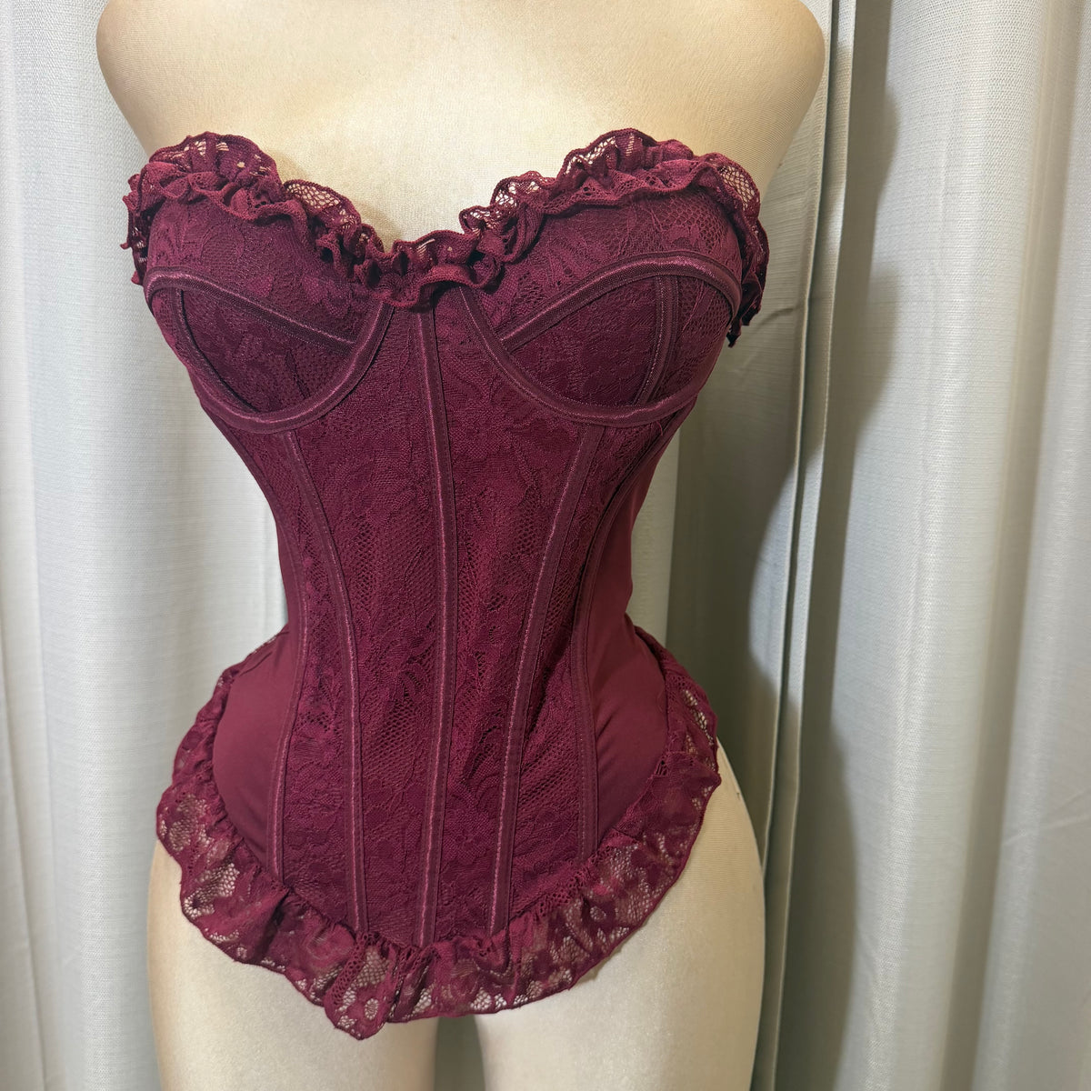 Lace Strapless Corset-Burgundy