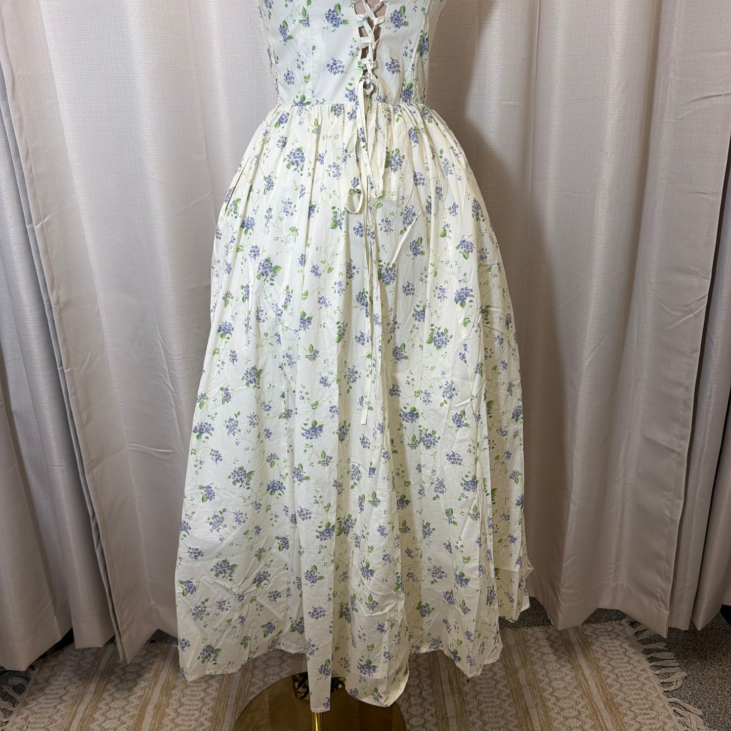 Floral Sleeveless spaghetti strap sweetheart neck fit and Flare Dress-Ivory/Blue