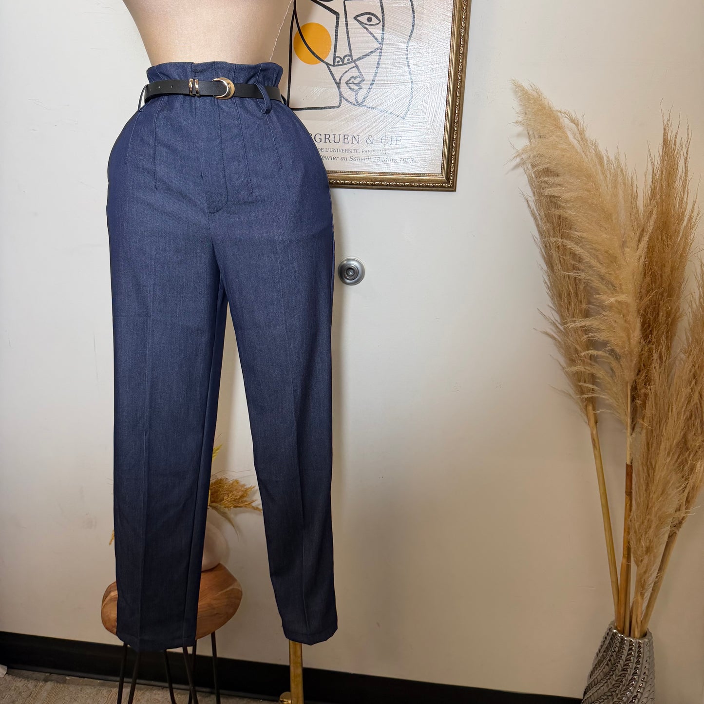 High-Waisted Copped Trousers w/Belt