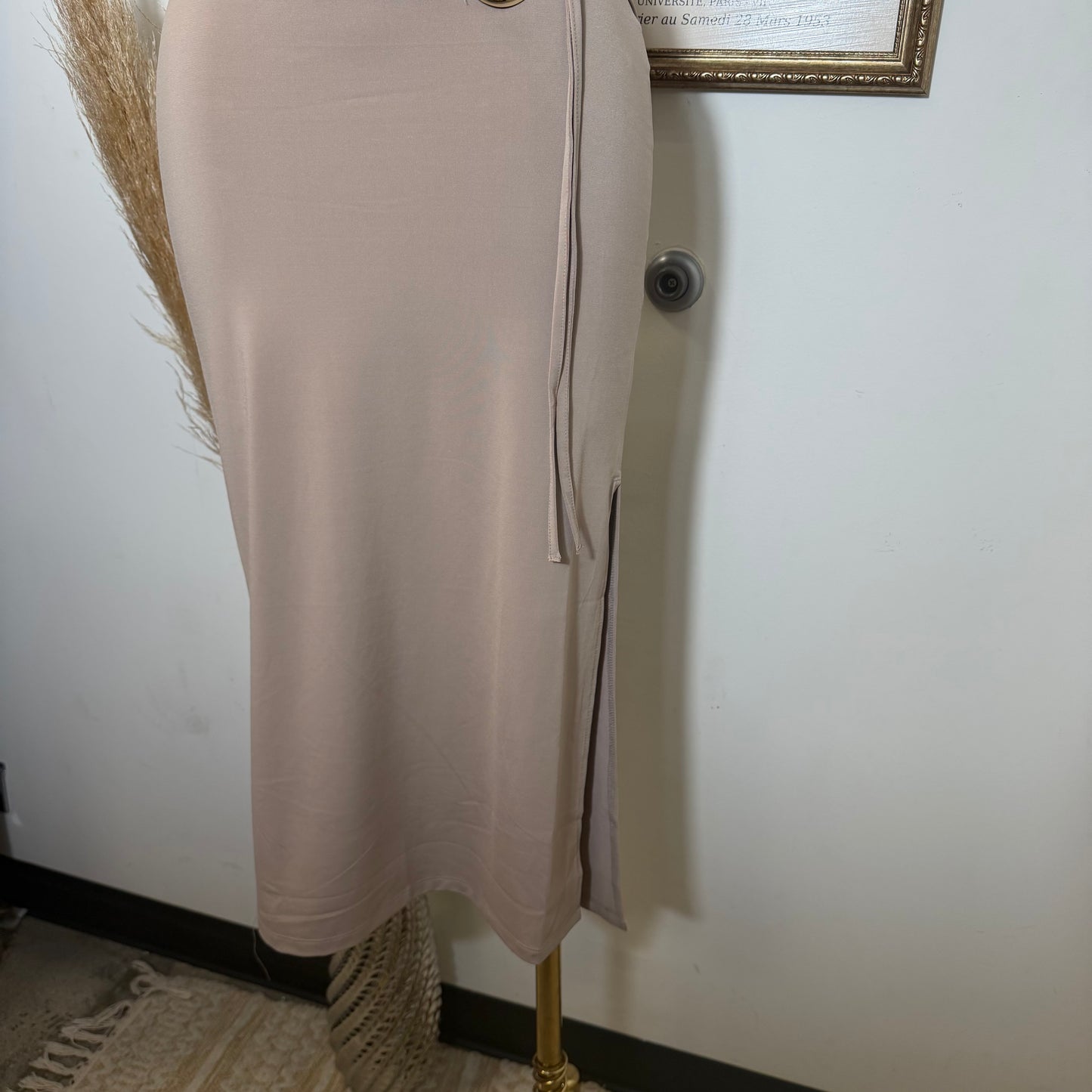 Keyhole Halter Top W/ Midi Skirt Set-Taupe