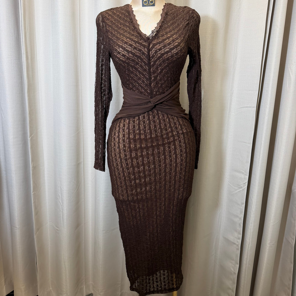 Vneck Lace Midi Dress with twist waist-Brown