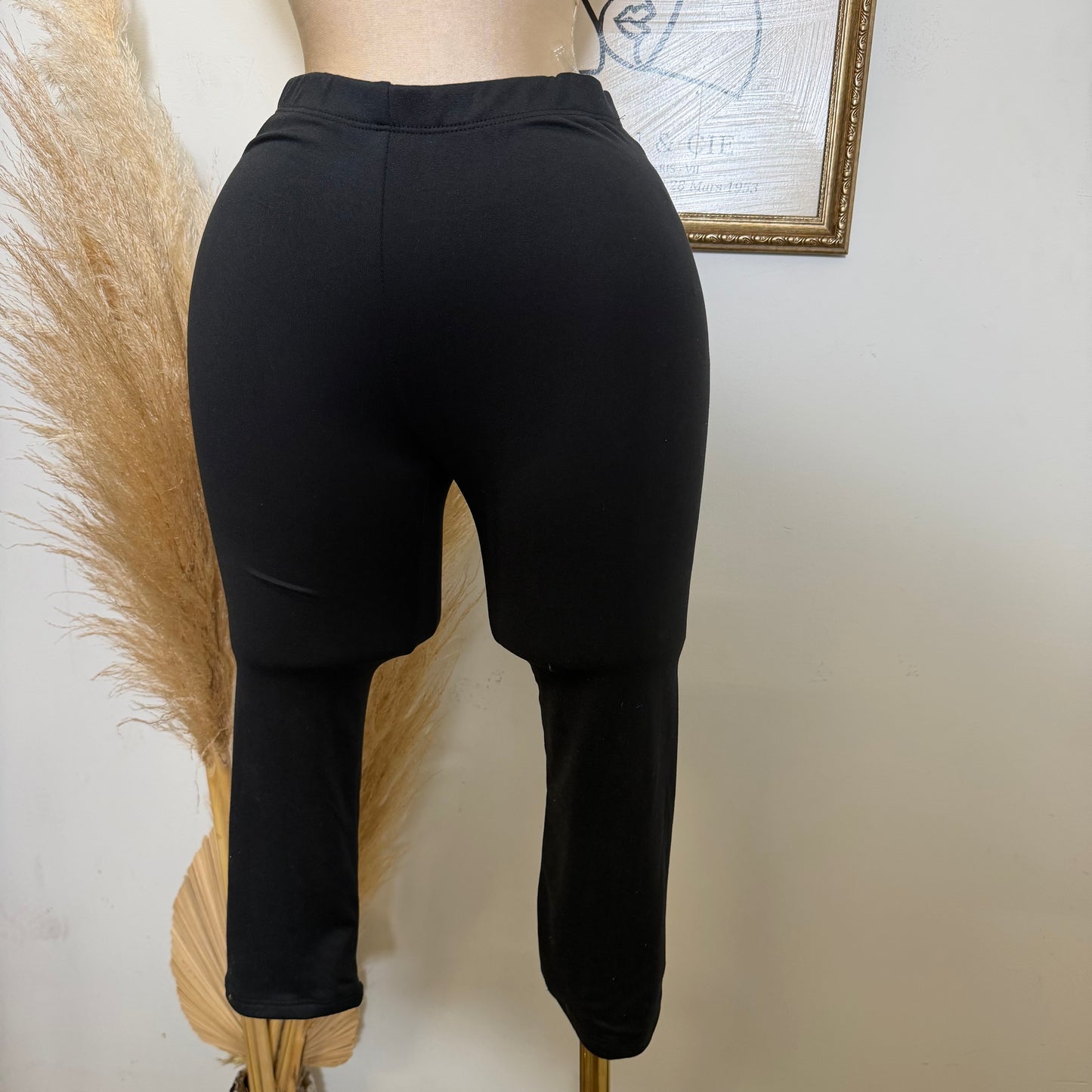 High waisted basic Capri Leggings-Black