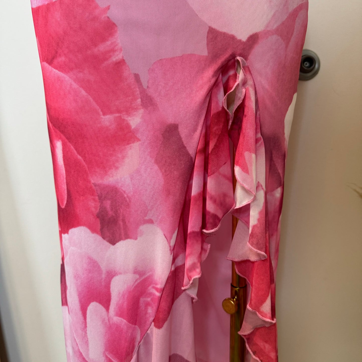 Zabrina Floral Ruffle Slit Mesh Dress-Pink