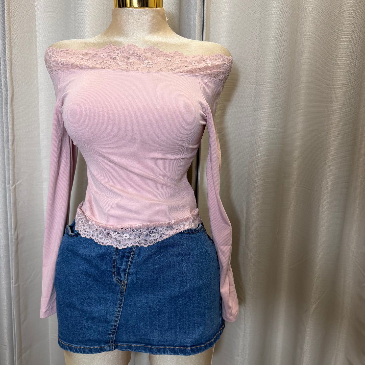 Long sleeve Lace Top-pink