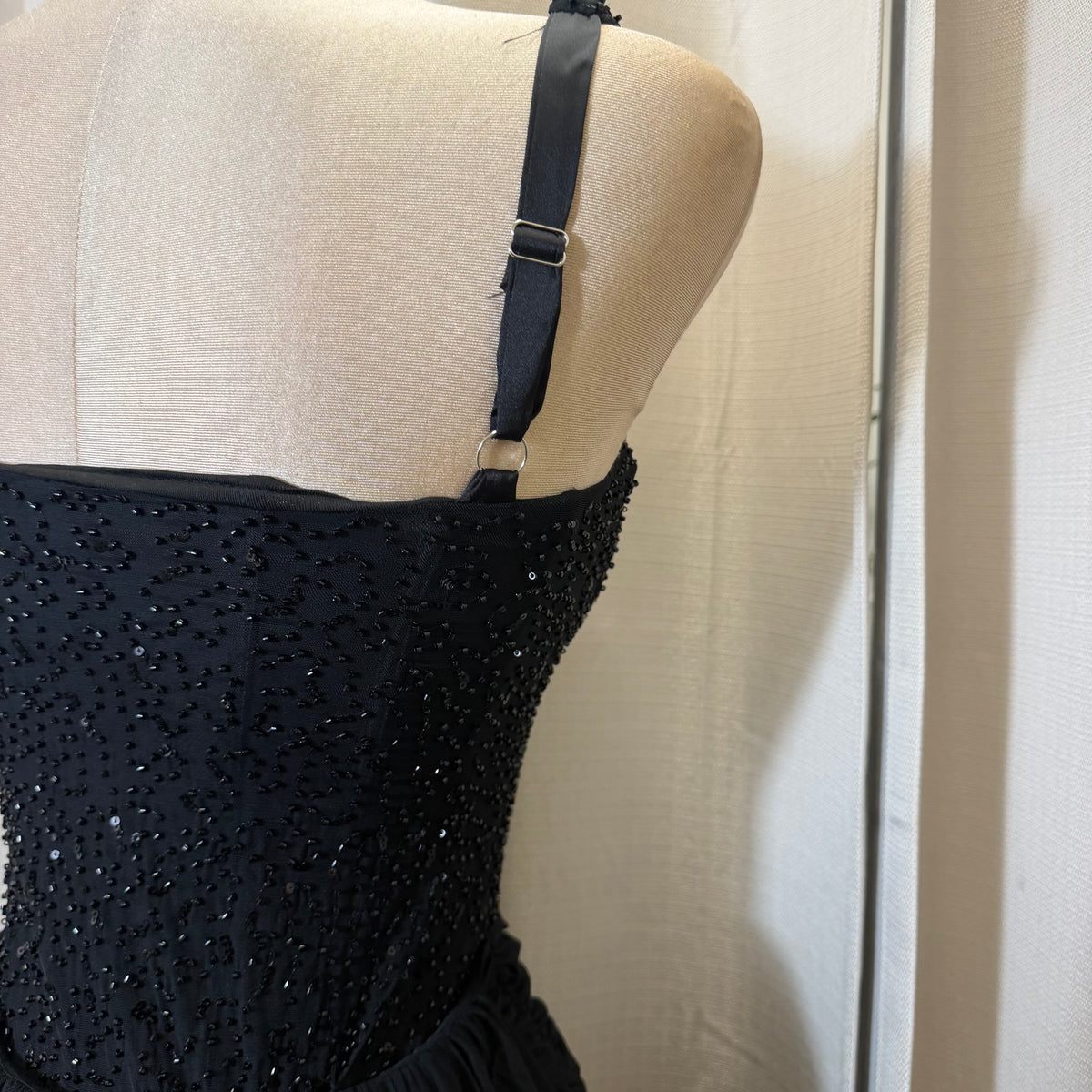 Mesh with beads Sequin Sweetheart neckline Corset dress-Black
