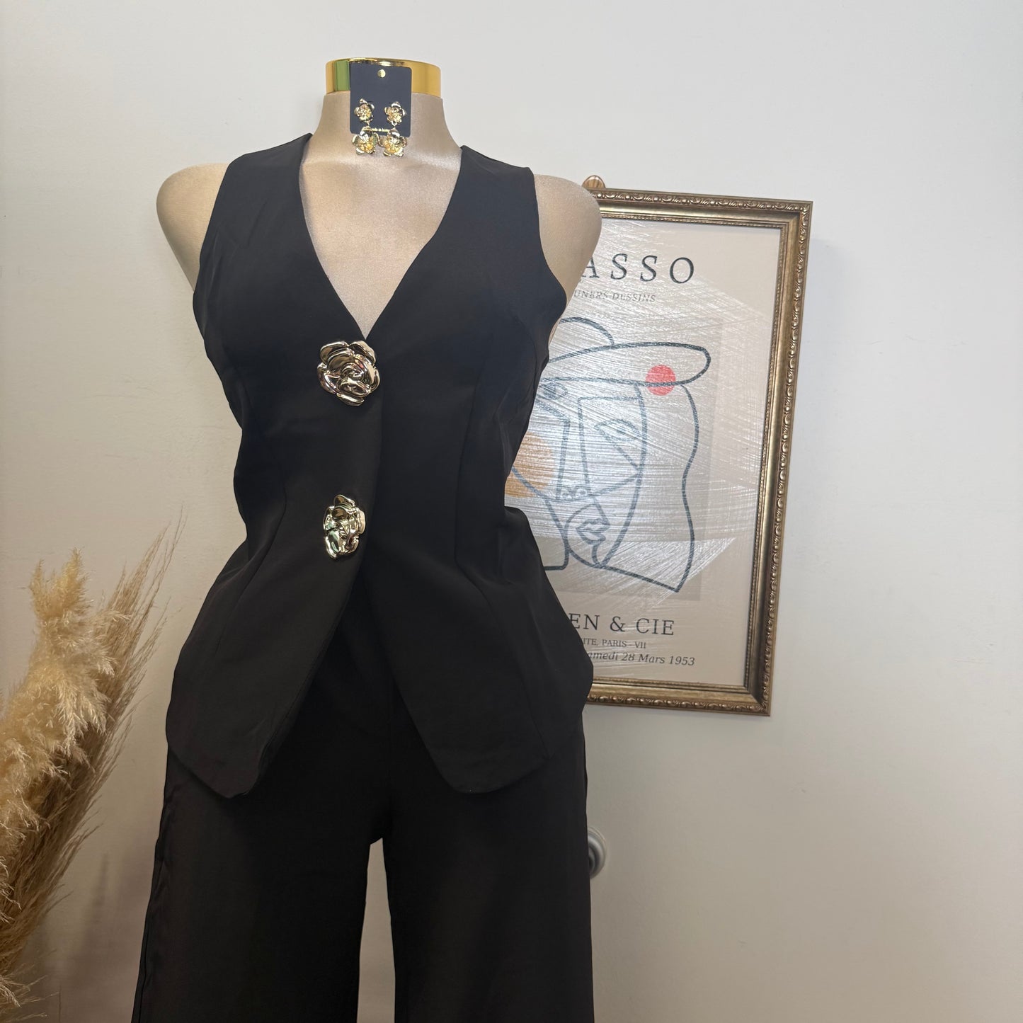 V Neck Top And Casual Pant Set-Black