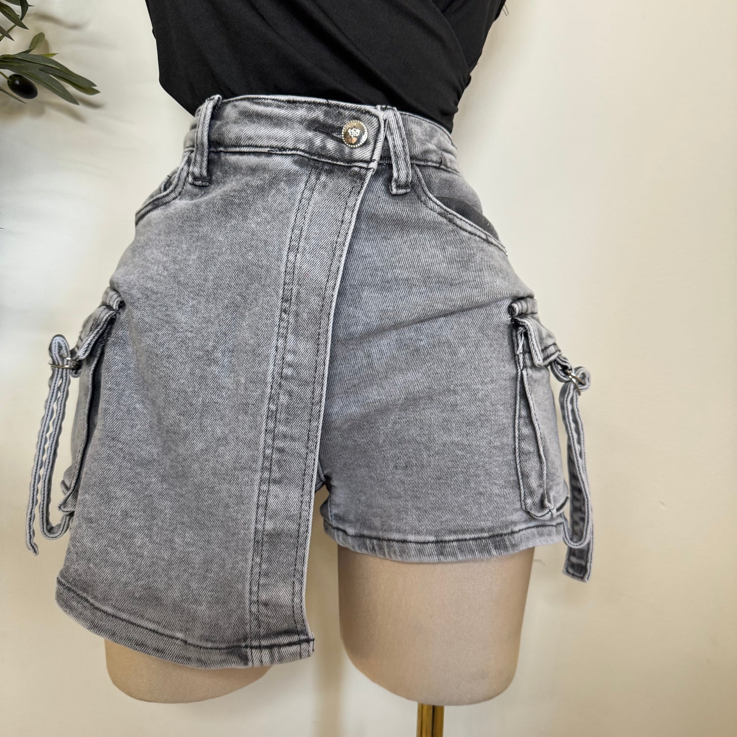 Sandy Cargo Skort-Black