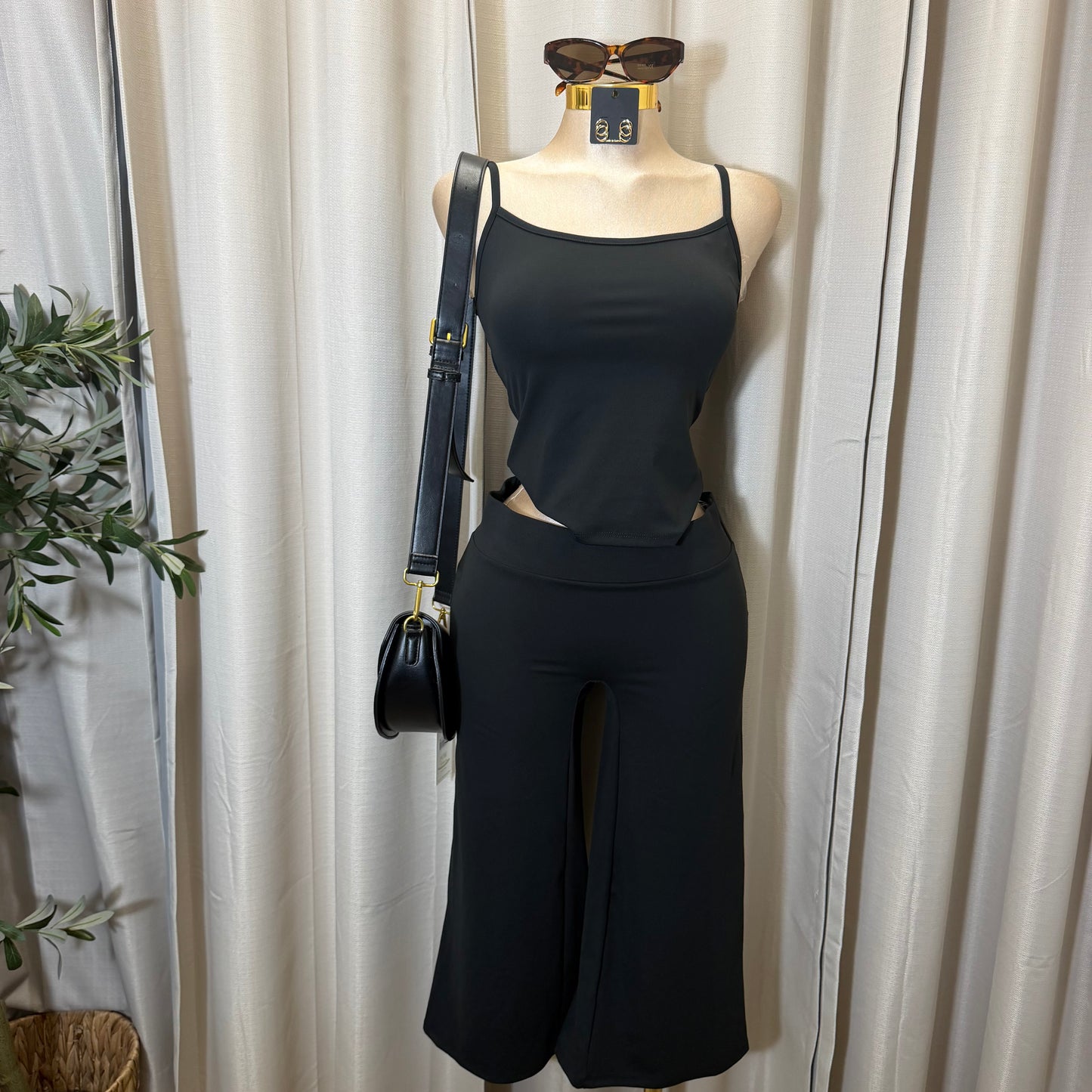 Cami Top & Gaucho Pants Set-Black