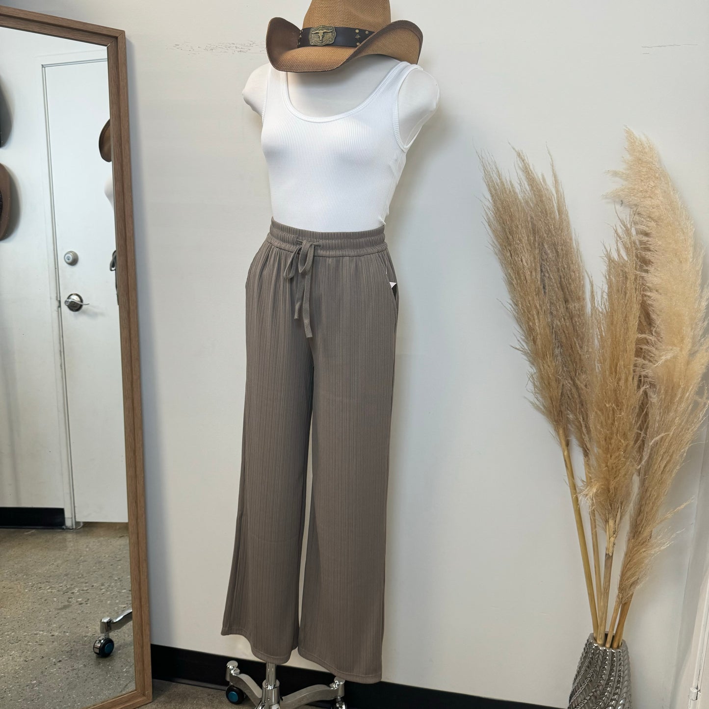 Solecito Pants-Taupe