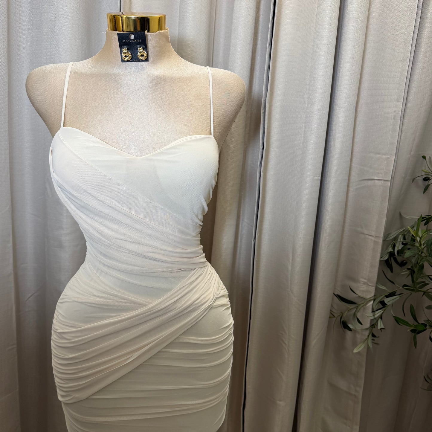 SWEETHEART RUCHED MIDI BODYCON DRESS-Ivory