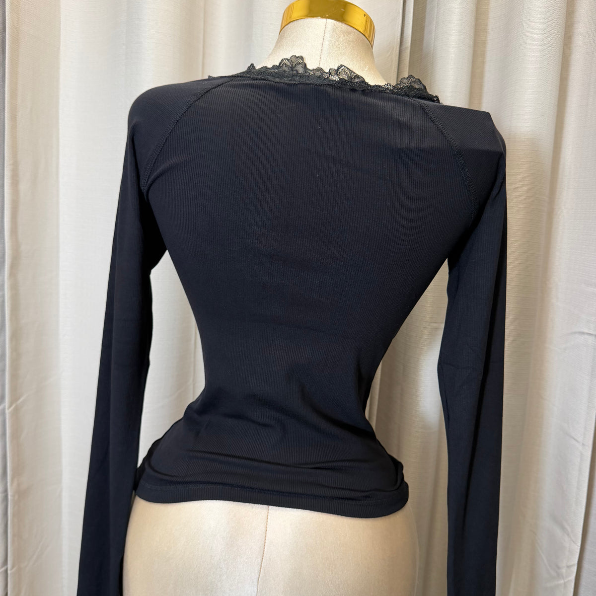 Long sleeve ribbed Lace Detail-Black