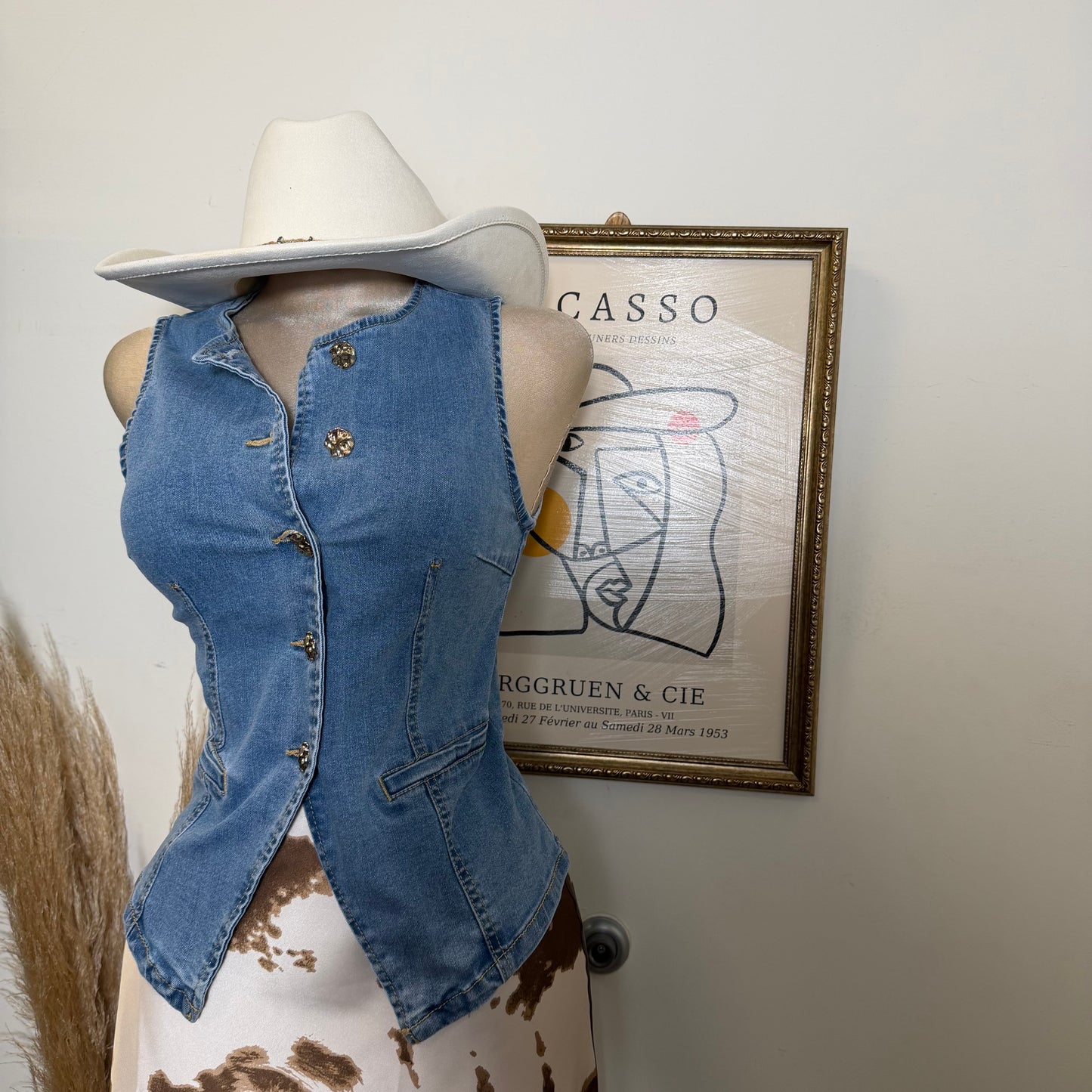 Crew Neck Denim Vest-LT Blue