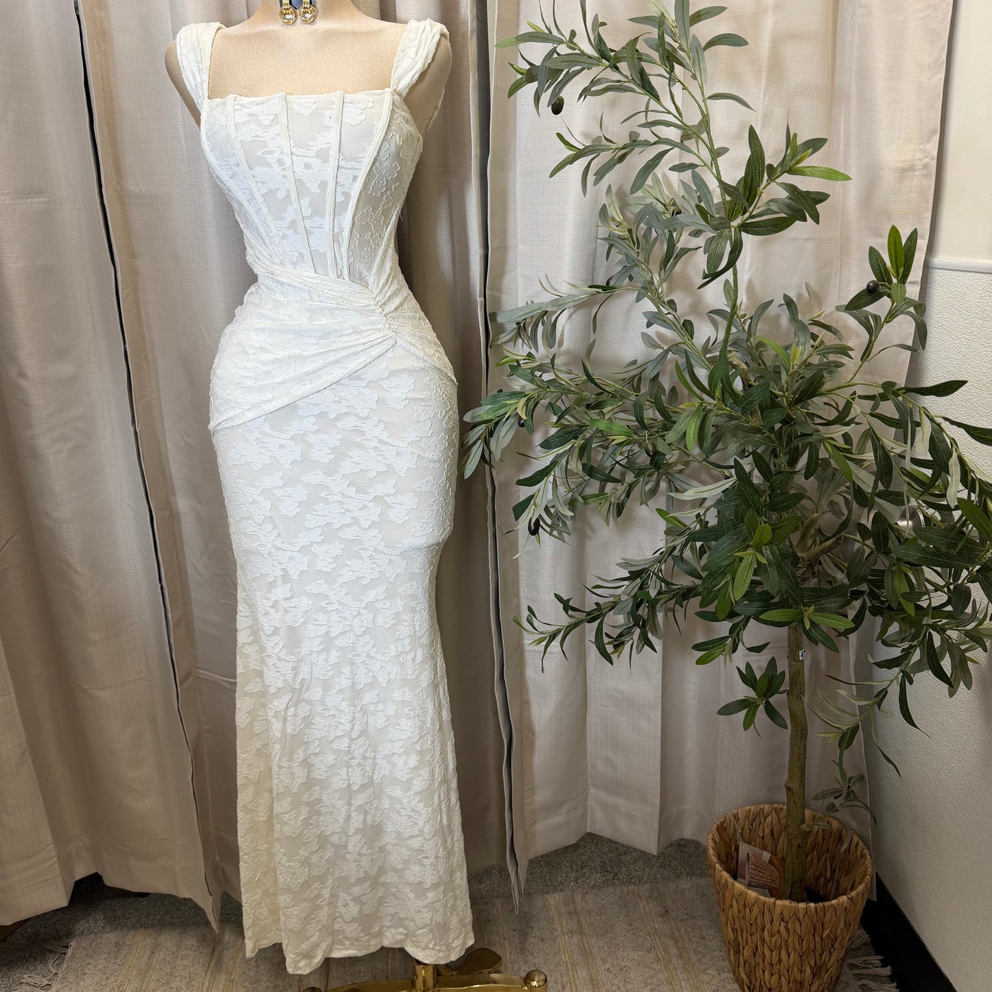 Bustier Bodice With Twist On the Side Maxi Dress-Cream (Copy)