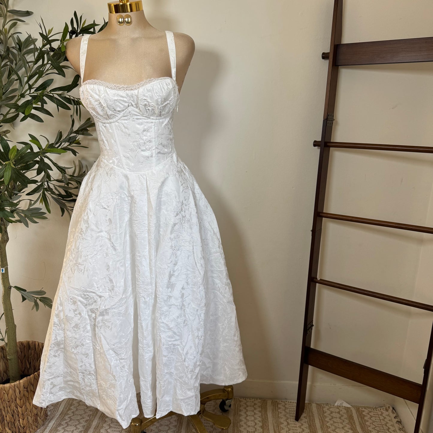 Fleur Corset Midi Dress-White