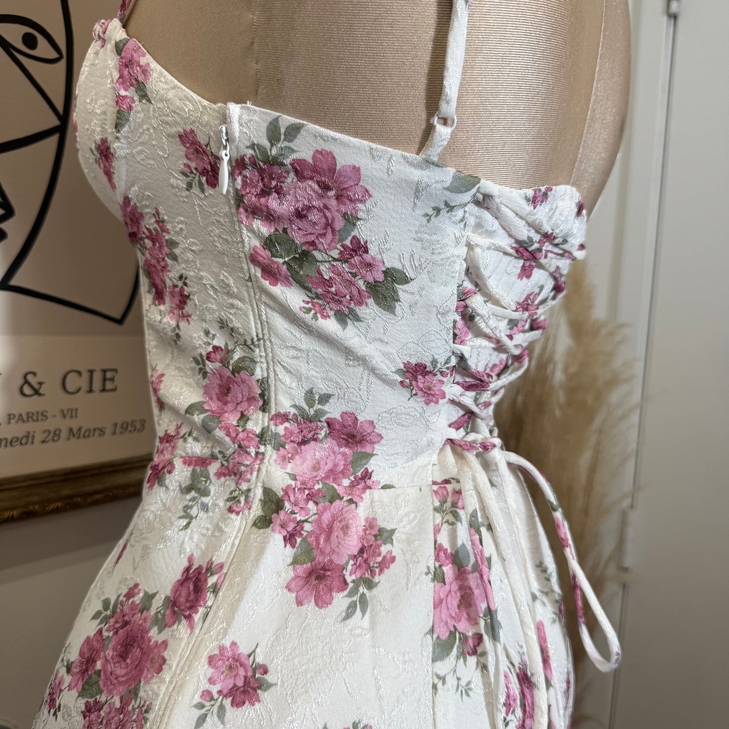 Flower Jacquard Print-Ivory