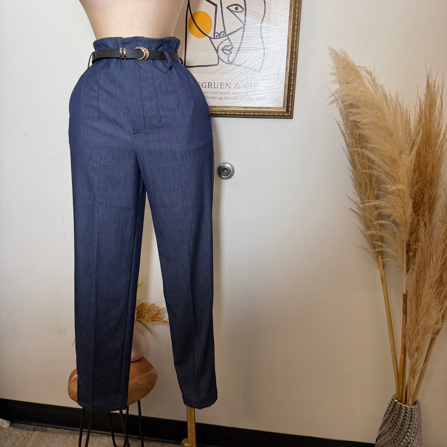 High-Waisted Copped Trousers w/Belt