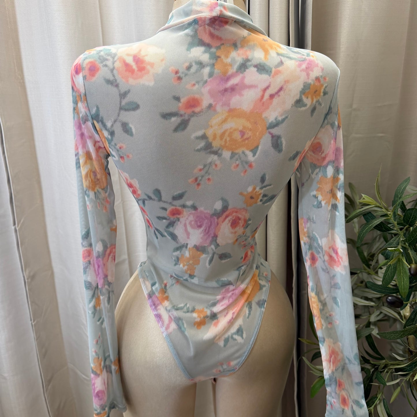 Flower Round Neck Long Sleeve Mesh Top-Green