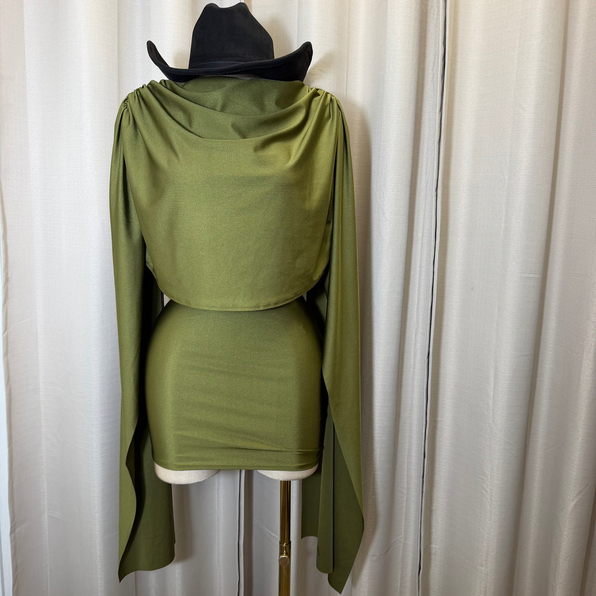 Long sleeve Dress with Drape in the front-Olive
